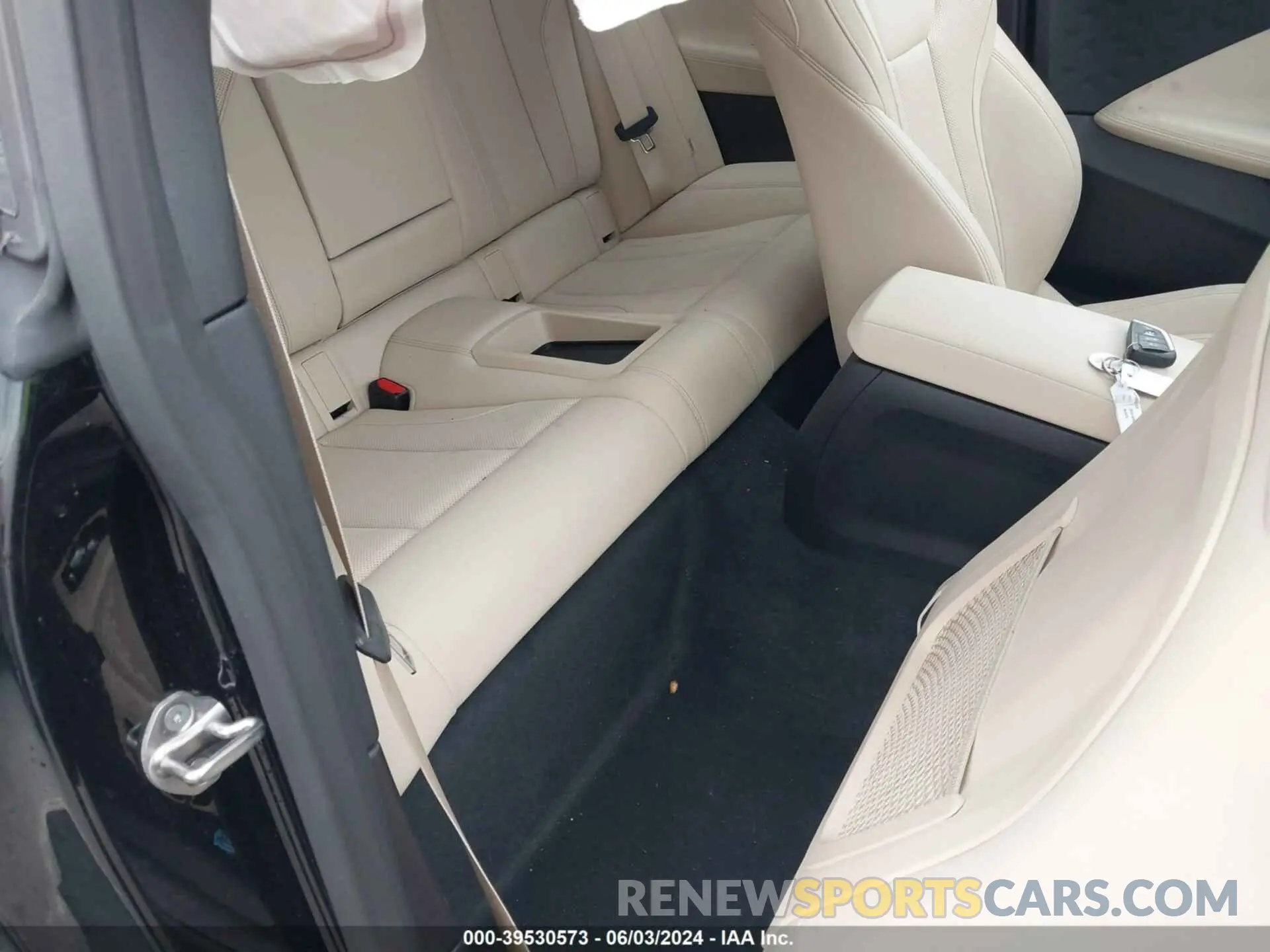 8 fotografías del automóvil dañado 3MW23CM01N8C18082 BMW 230 2022