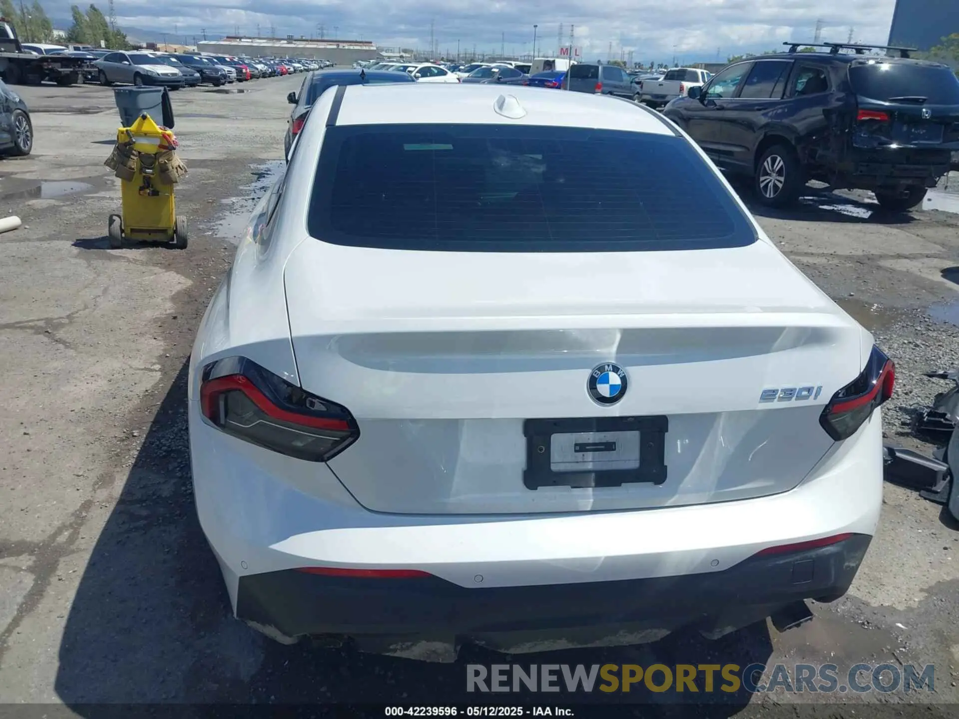 17 fotografías del automóvil dañado 3MW23CM01P8D46891 BMW 230 2023