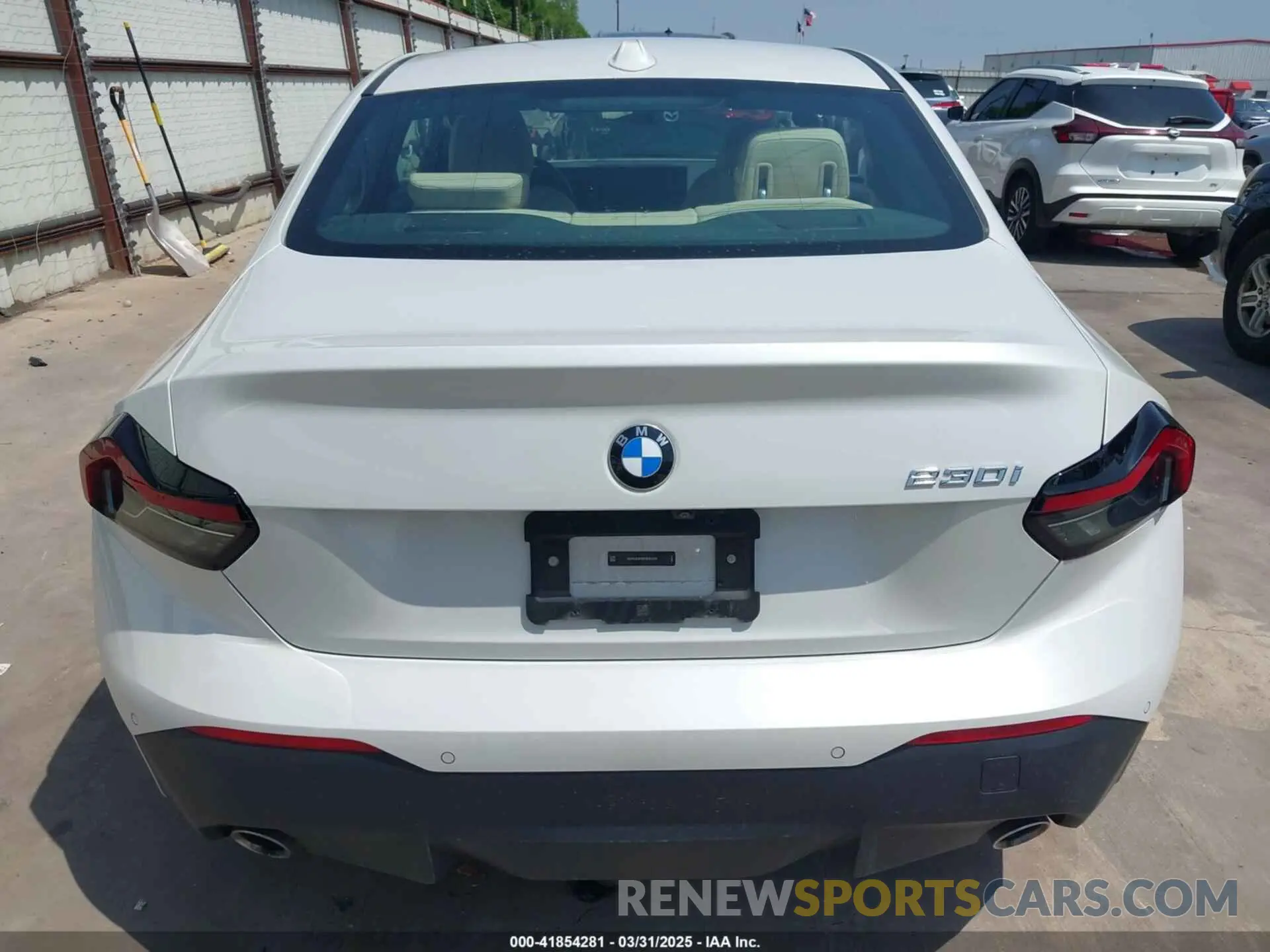 17 fotografías del automóvil dañado 3MW23CM08P8D62439 BMW 230 2023