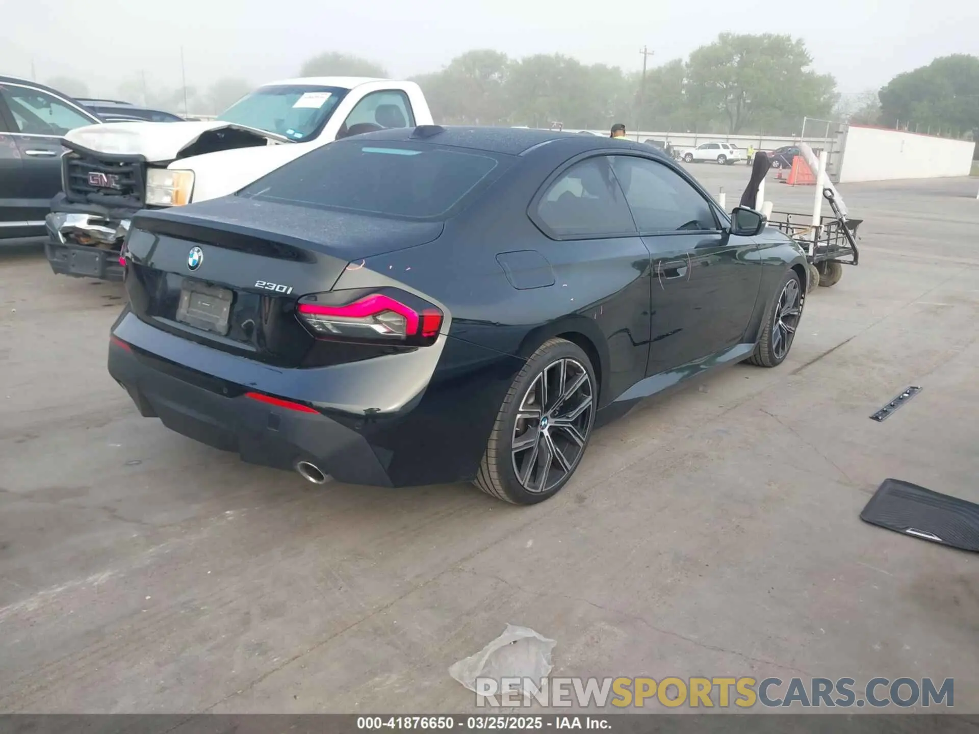 4 fotografías del automóvil dañado 3MW23CM0XP8D45156 BMW 230 2023