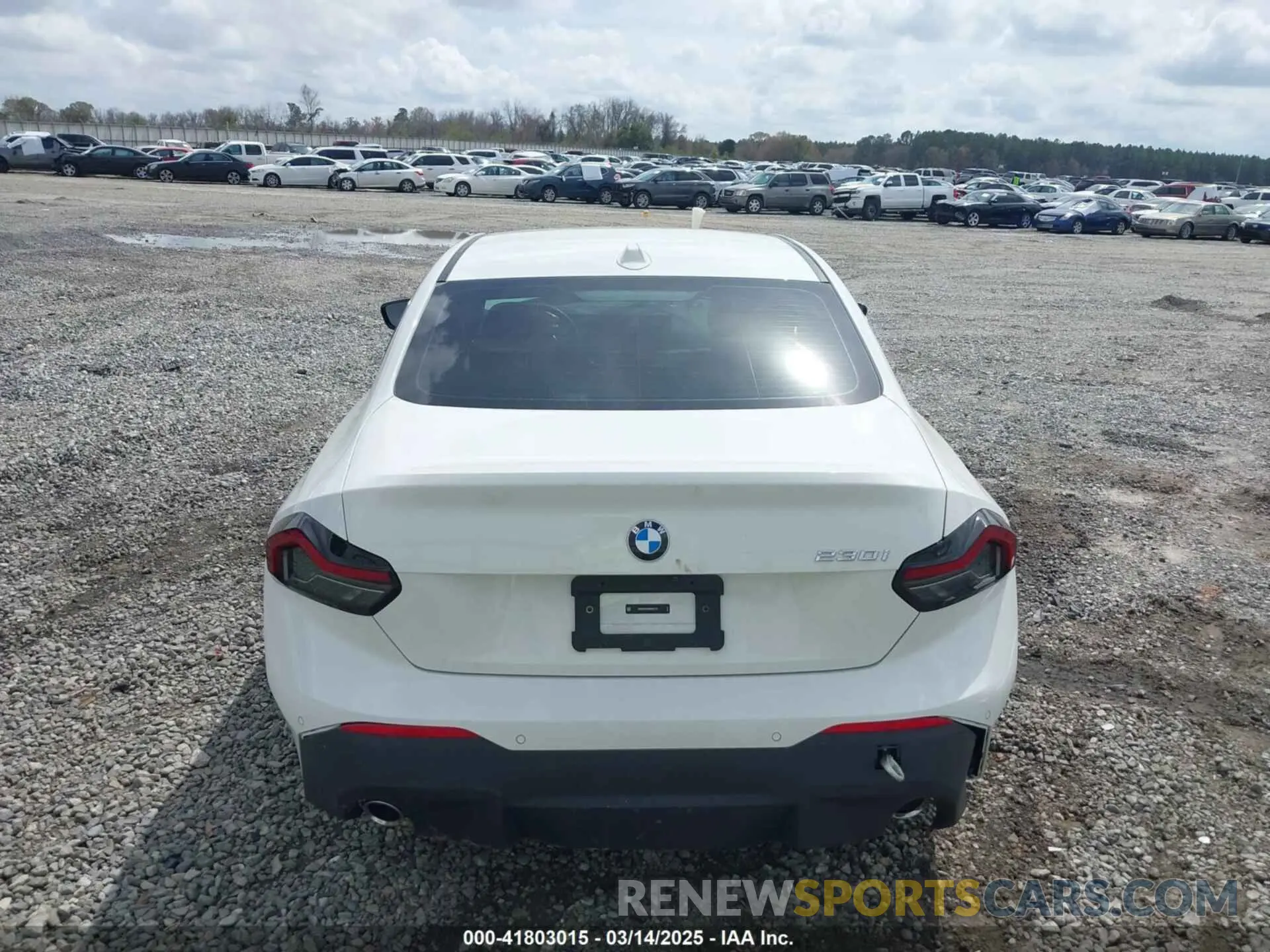 17 fotografías del automóvil dañado 3MW23CM05R8E25175 BMW 230 2024