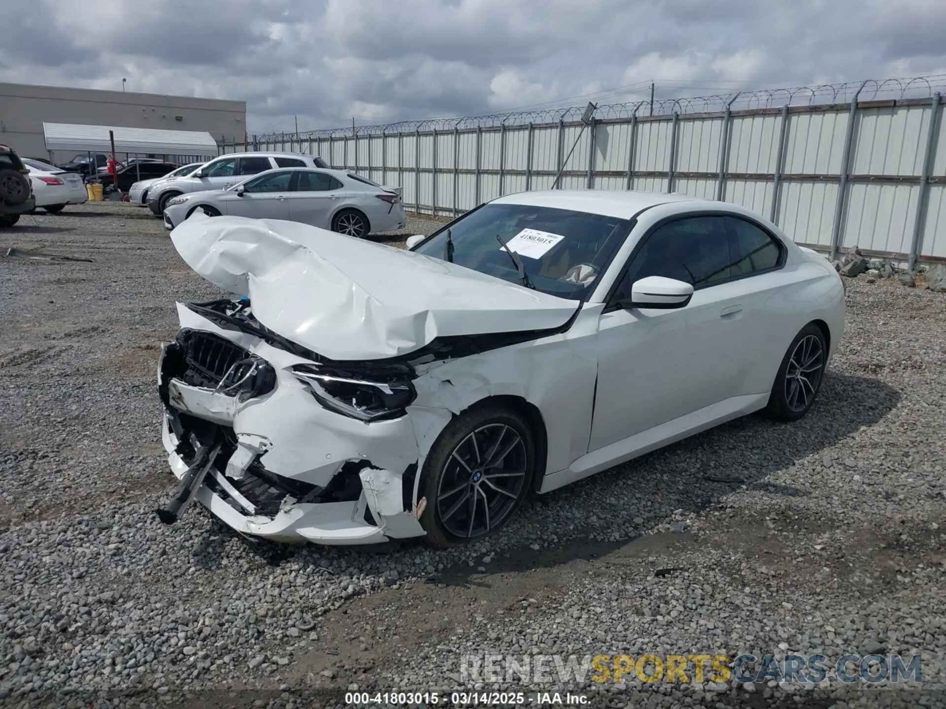 2 fotografías del automóvil dañado 3MW23CM05R8E25175 BMW 230 2024