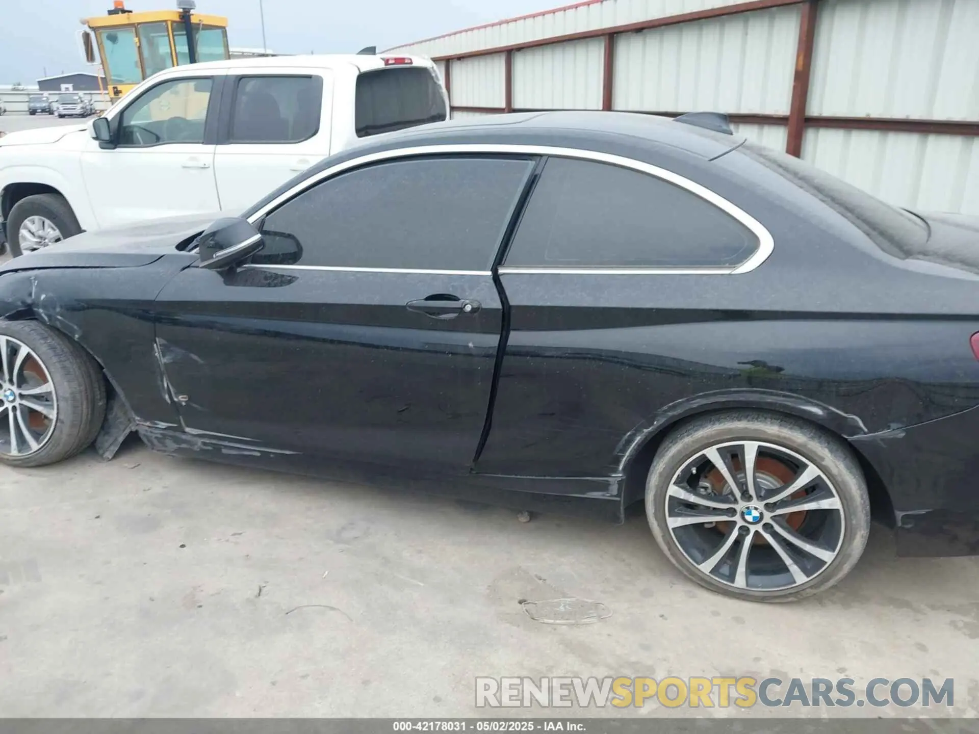 14 fotografías del automóvil dañado WBA2J1C03L7E53547 BMW 230I 2020