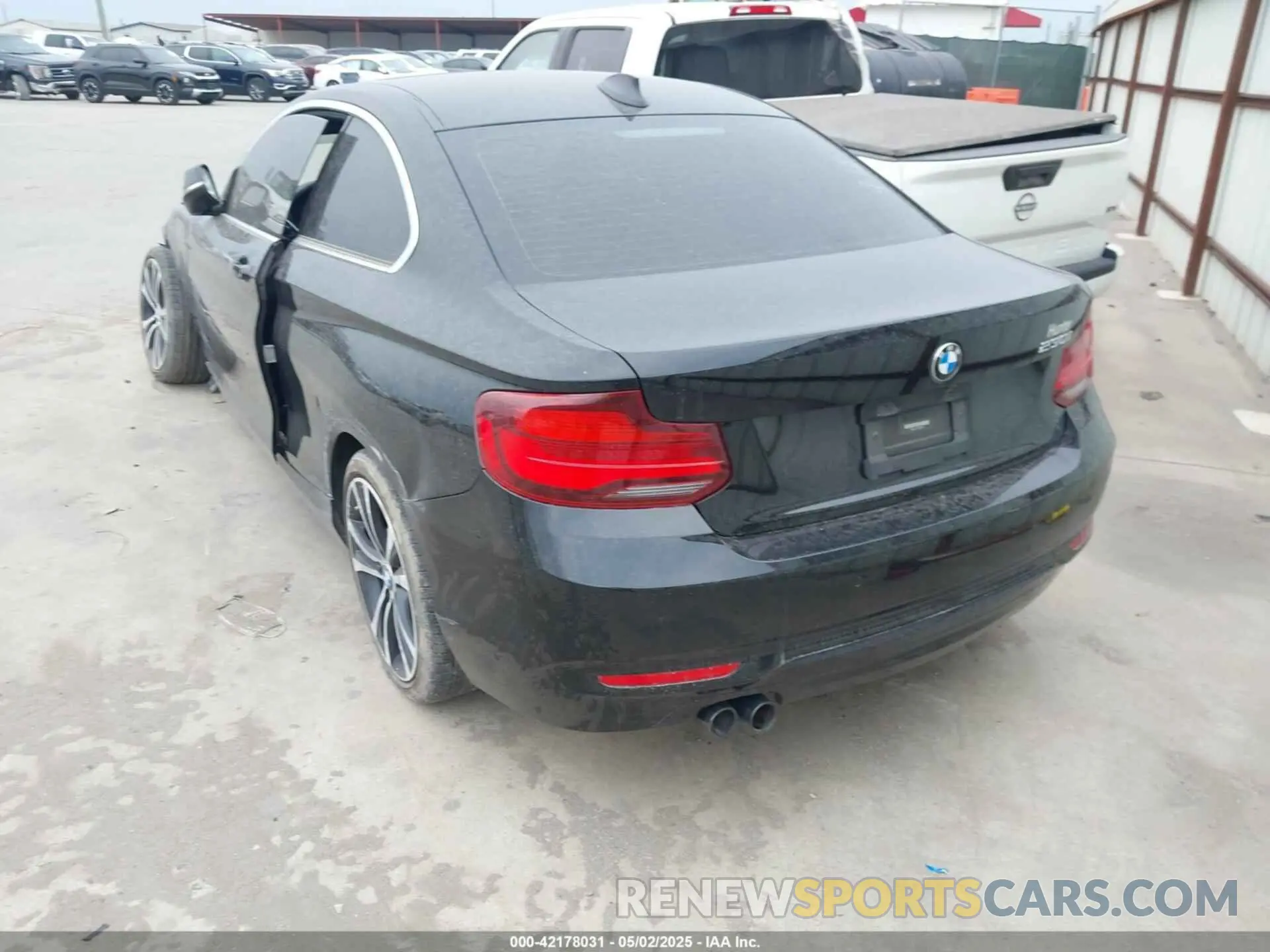 3 fotografías del automóvil dañado WBA2J1C03L7E53547 BMW 230I 2020