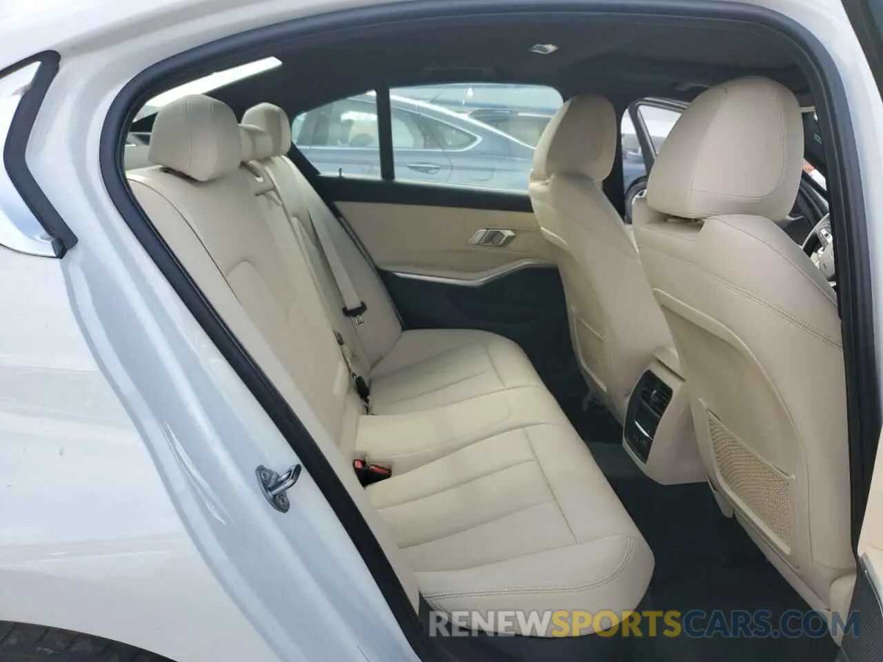 10 fotografías del automóvil dañado 3MW5R1J51K8B02182 BMW 3 SERIES 2019