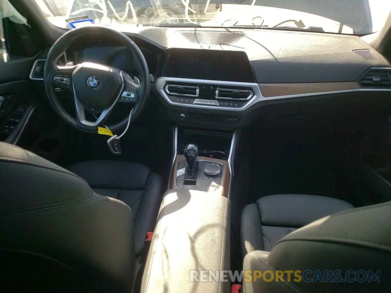 8 fotografías del automóvil dañado 3MW5R1J53K8B00546 BMW 3 SERIES 2019