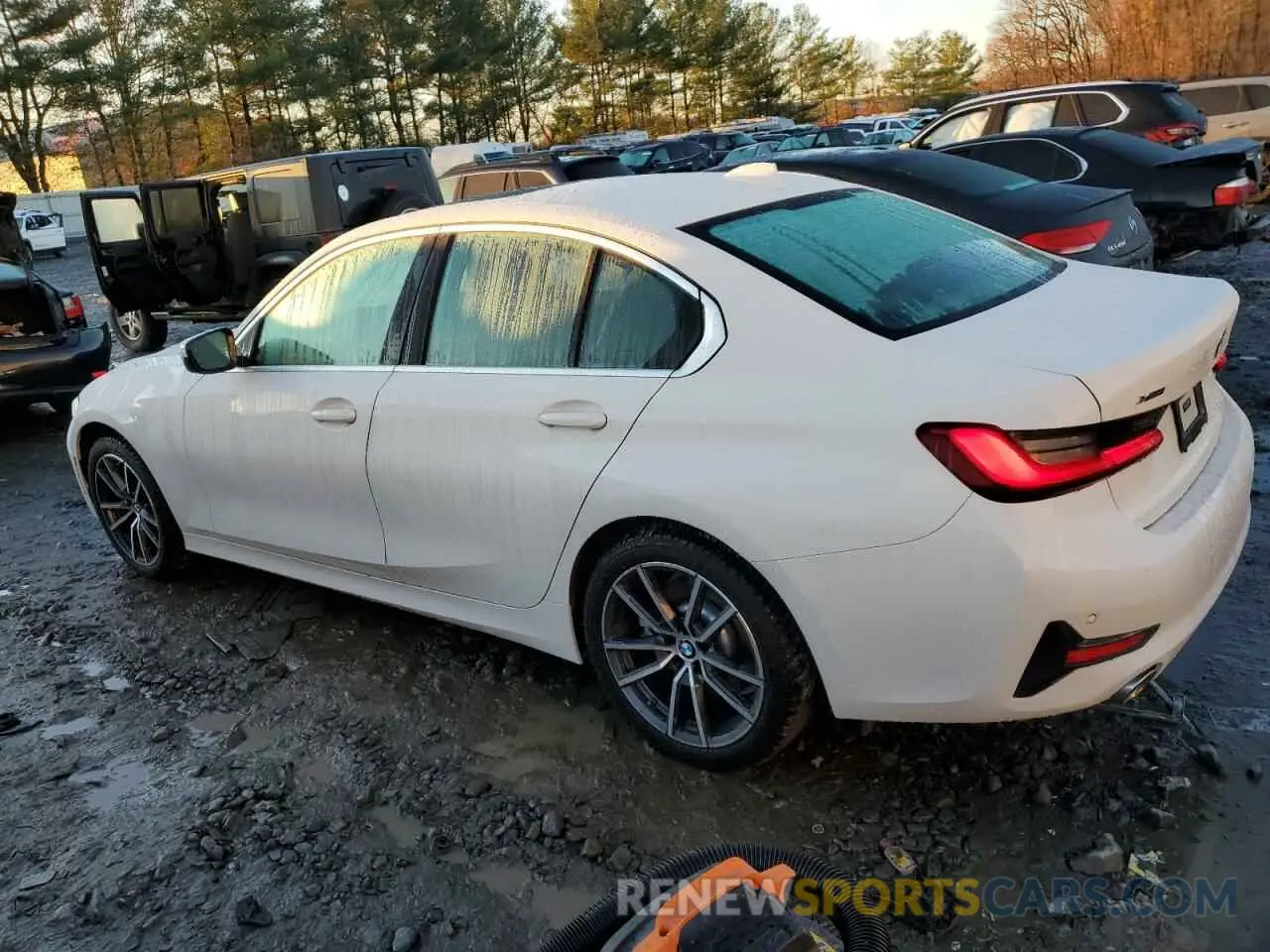 2 fotografías del automóvil dañado 3MW5R7J55K8B03029 BMW 3 SERIES 2019