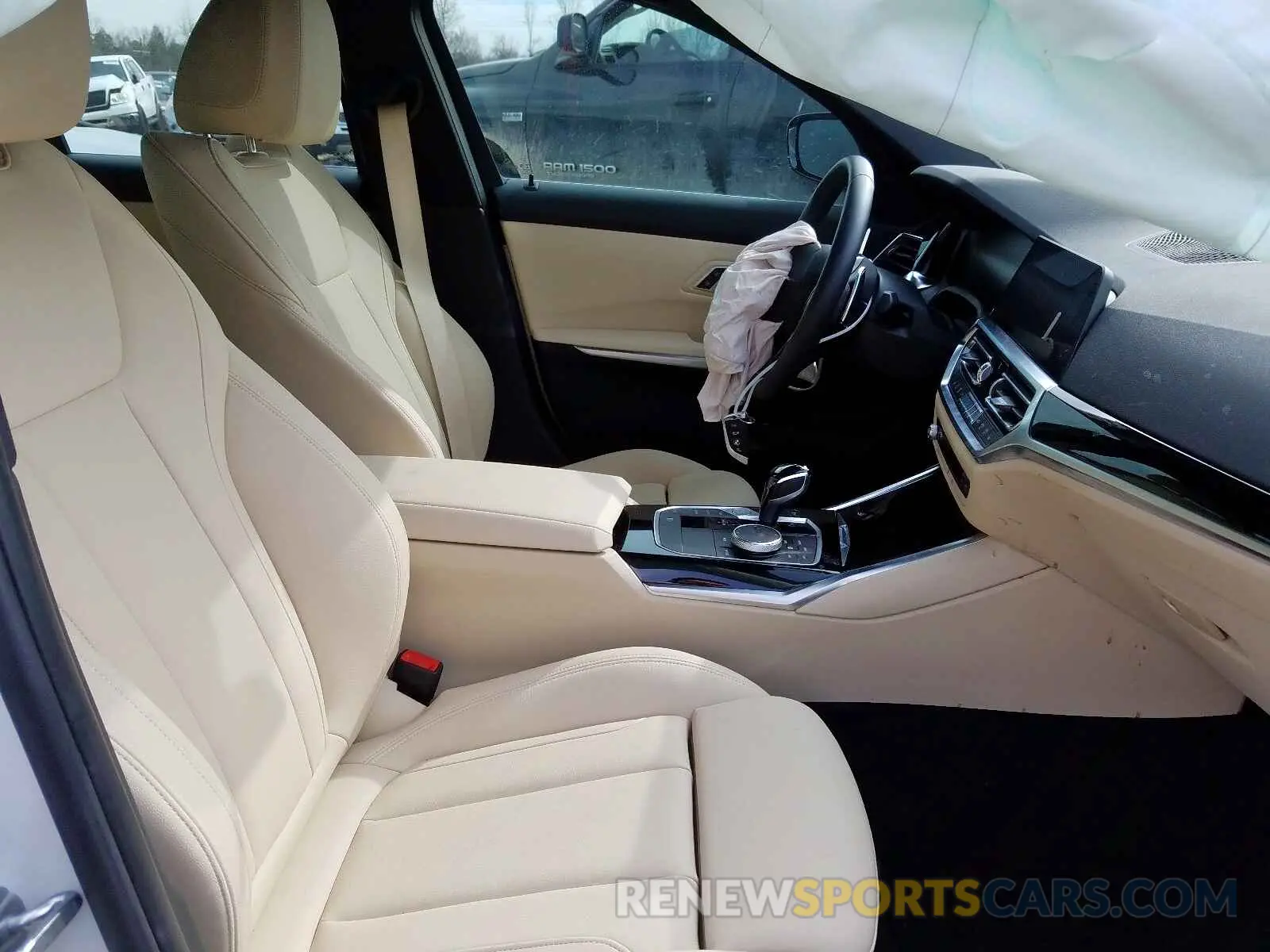 5 fotografías del automóvil dañado WBA5R1C50KAJ98940 BMW 3 SERIES 2019