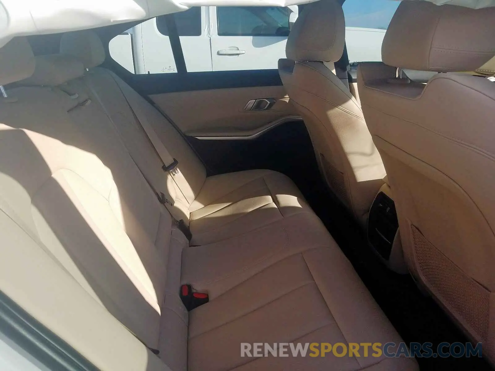 6 fotografías del automóvil dañado WBA5R1C50KAJ98940 BMW 3 SERIES 2019