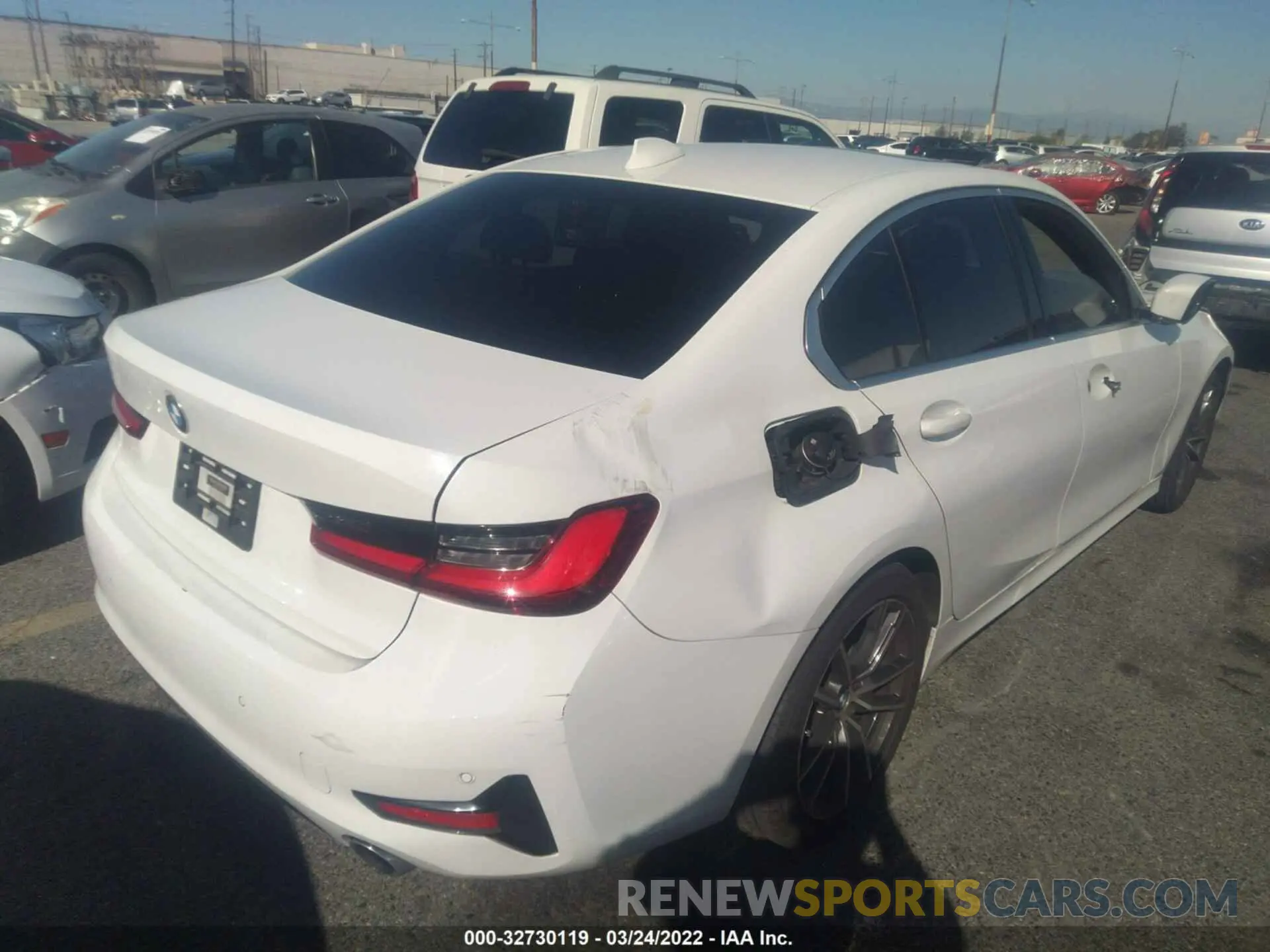 4 fotografías del automóvil dañado WBA5R1C54KAJ99394 BMW 3 SERIES 2019