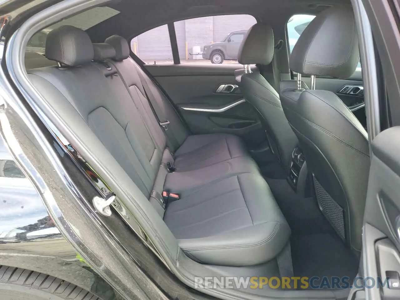 10 fotografías del automóvil dañado WBA5R1C54KFH09541 BMW 3 SERIES 2019