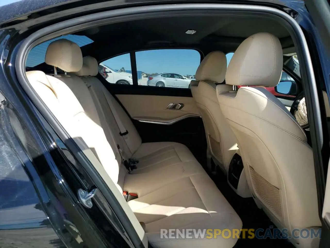 10 fotografías del automóvil dañado WBA5R1C56KAJ99753 BMW 3 SERIES 2019