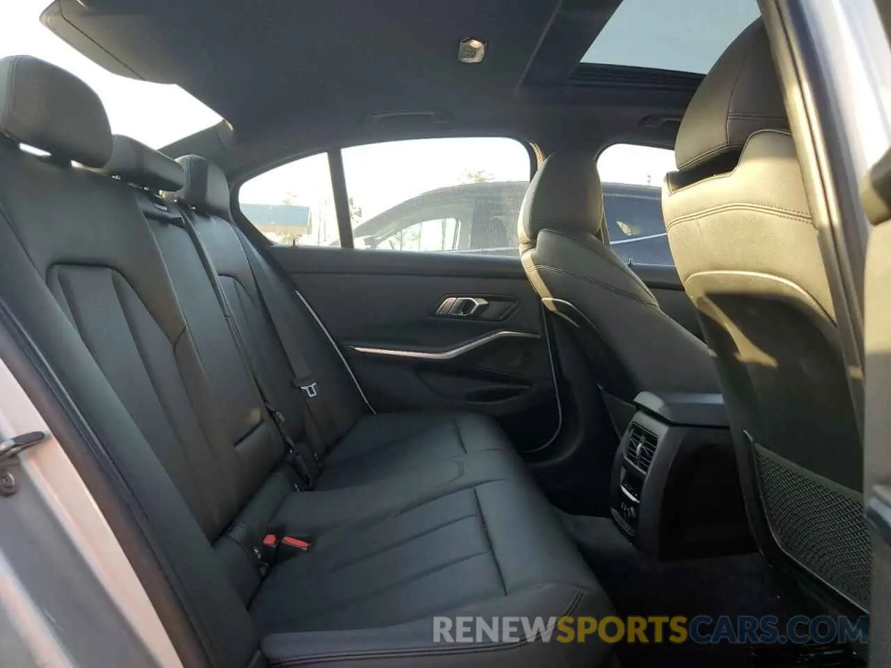 10 fotografías del automóvil dañado WBA5R1C56KFH01005 BMW 3 SERIES 2019