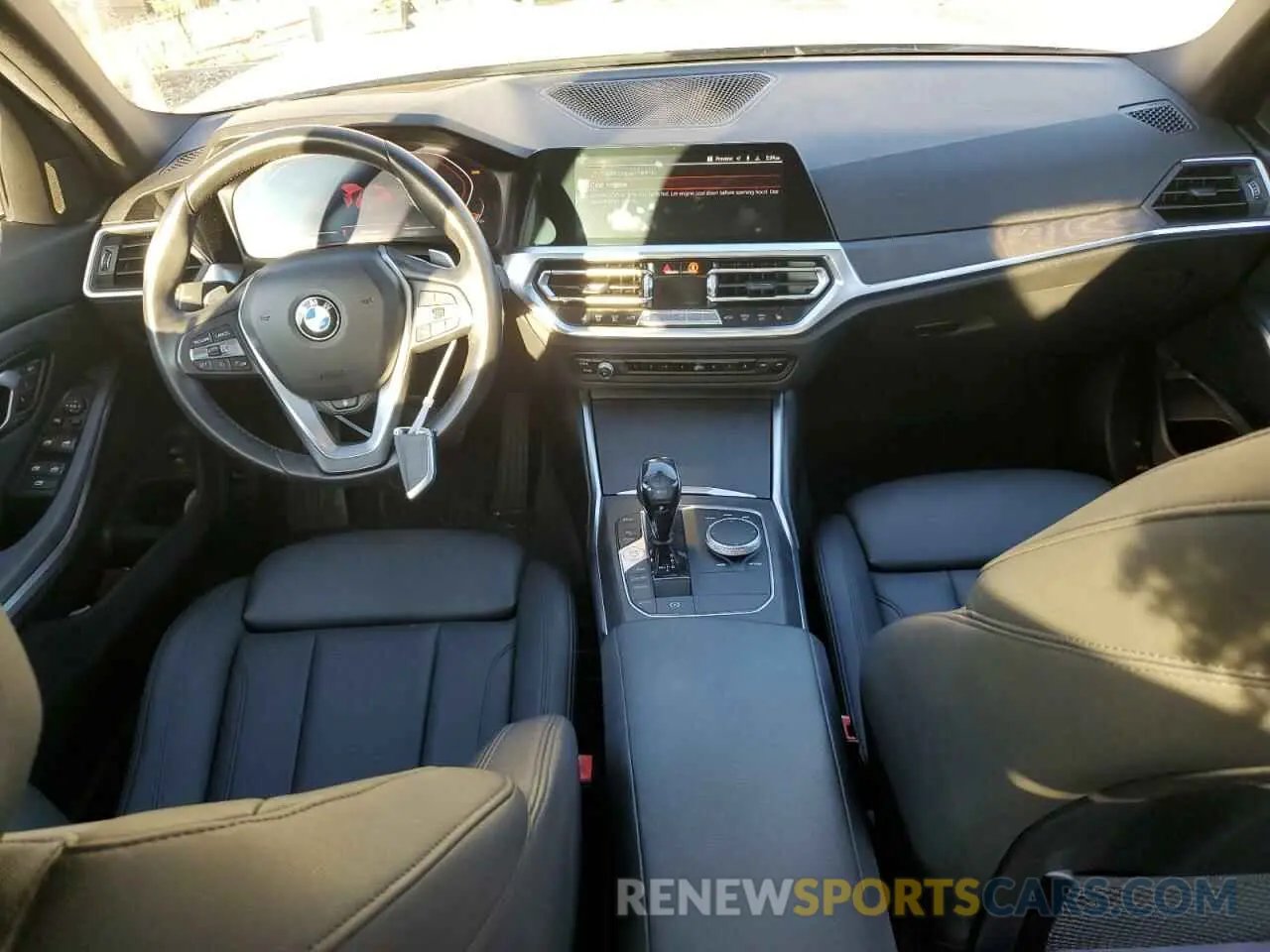8 fotografías del automóvil dañado WBA5R1C56KFH01005 BMW 3 SERIES 2019