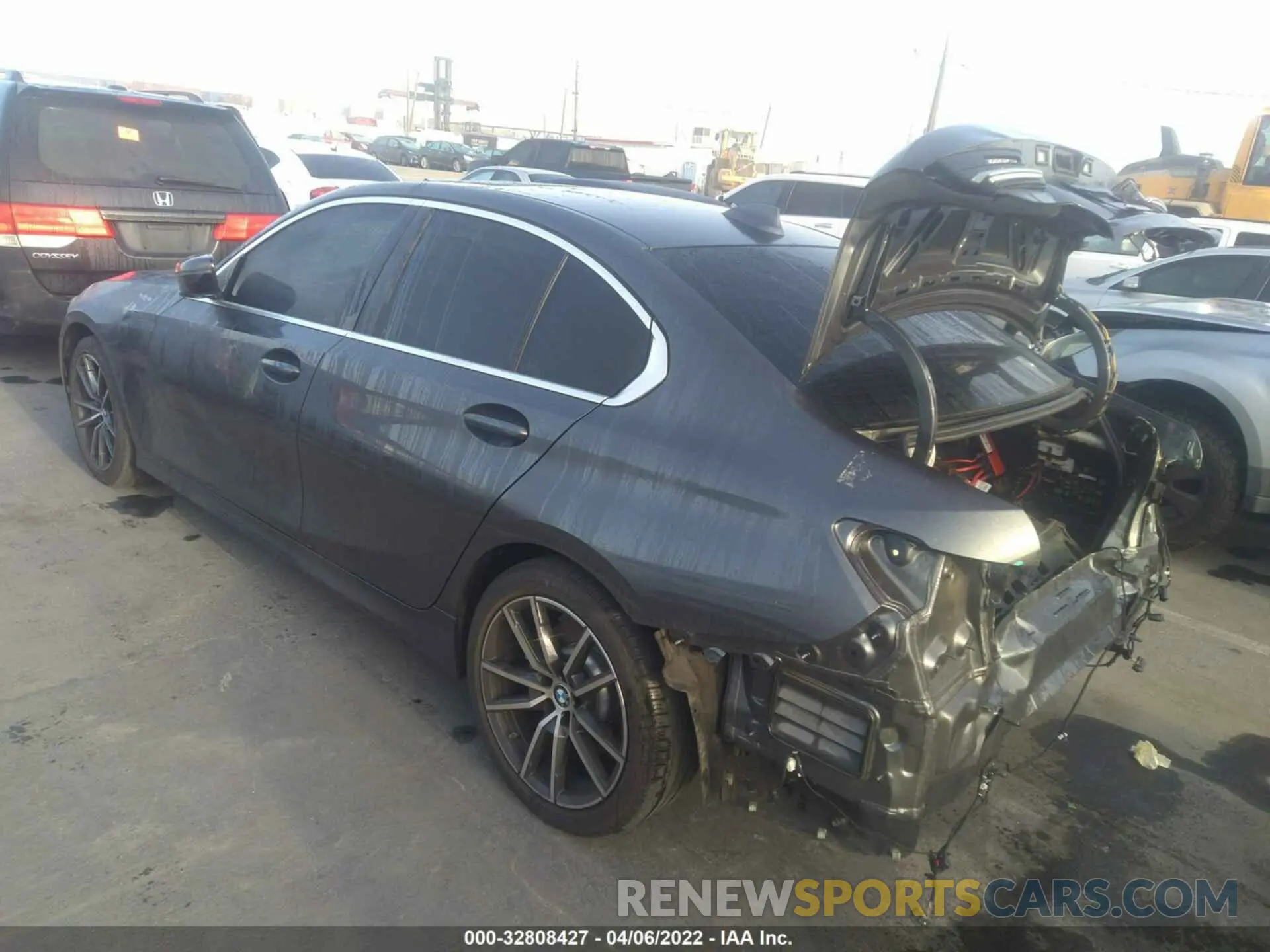 3 fotografías del automóvil dañado WBA5R1C57KFH19108 BMW 3 SERIES 2019