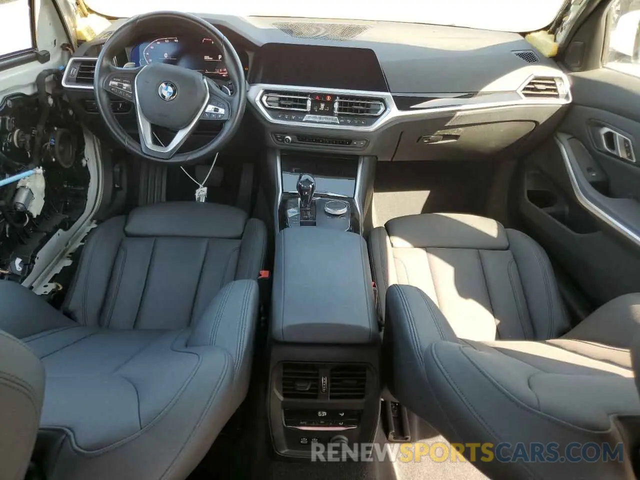 8 fotografías del automóvil dañado WBA5R1C58KAK07075 BMW 3 SERIES 2019