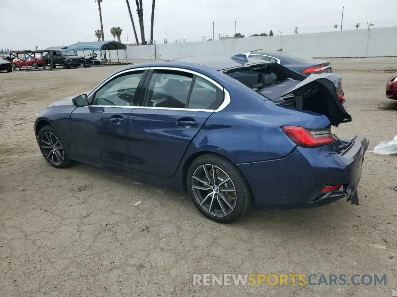 2 fotografías del automóvil dañado WBA5R1C5XKAK11676 BMW 3 SERIES 2019