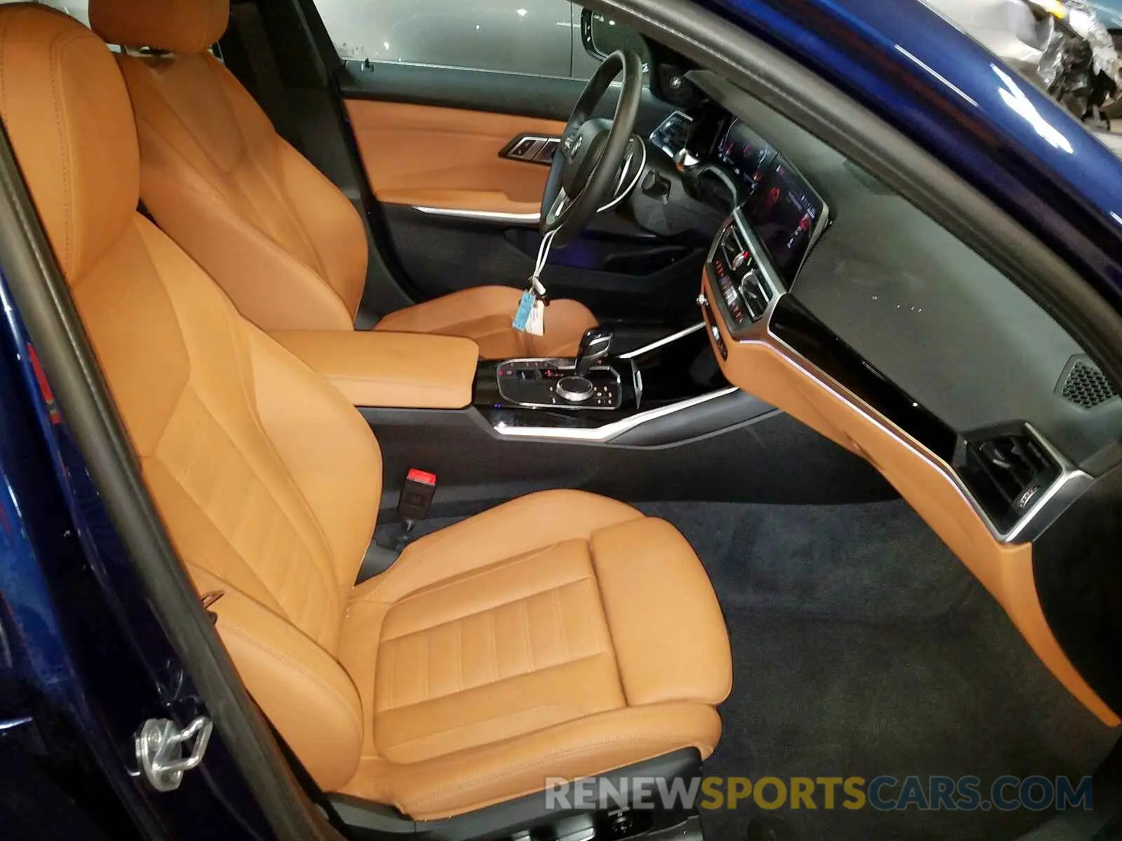 5 fotografías del automóvil dañado WBA5R7C51KAJ83124 BMW 3 SERIES 2019