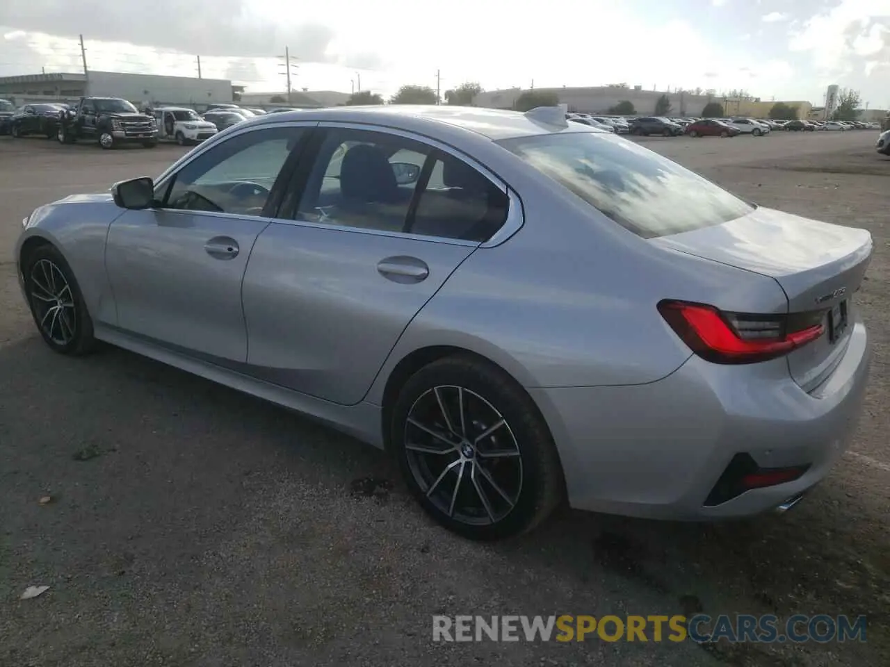 2 fotografías del automóvil dañado WBA5R7C53KFH23045 BMW 3 SERIES 2019