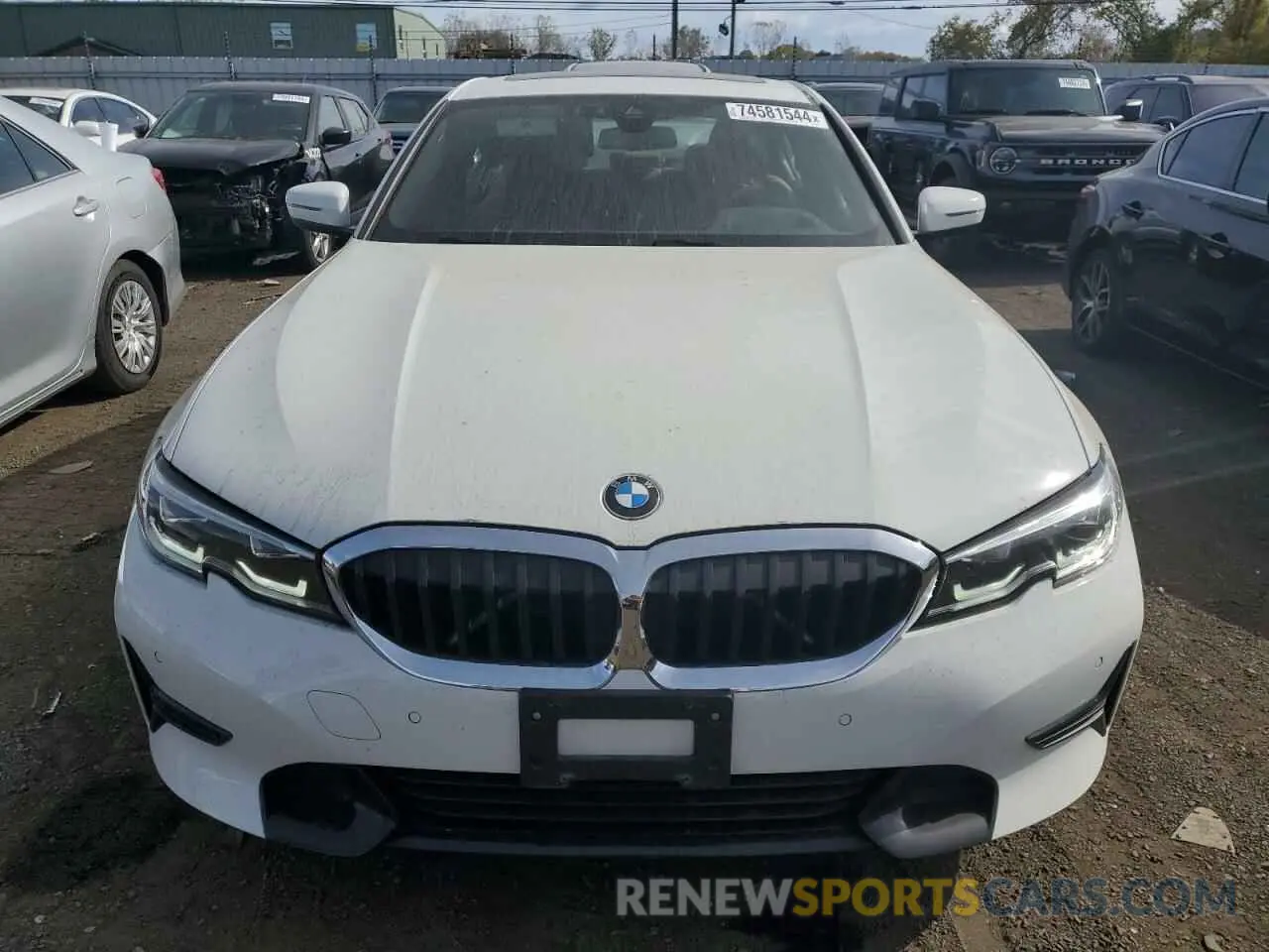 5 fotografías del automóvil dañado WBA5R7C58KAJ82150 BMW 3 SERIES 2019