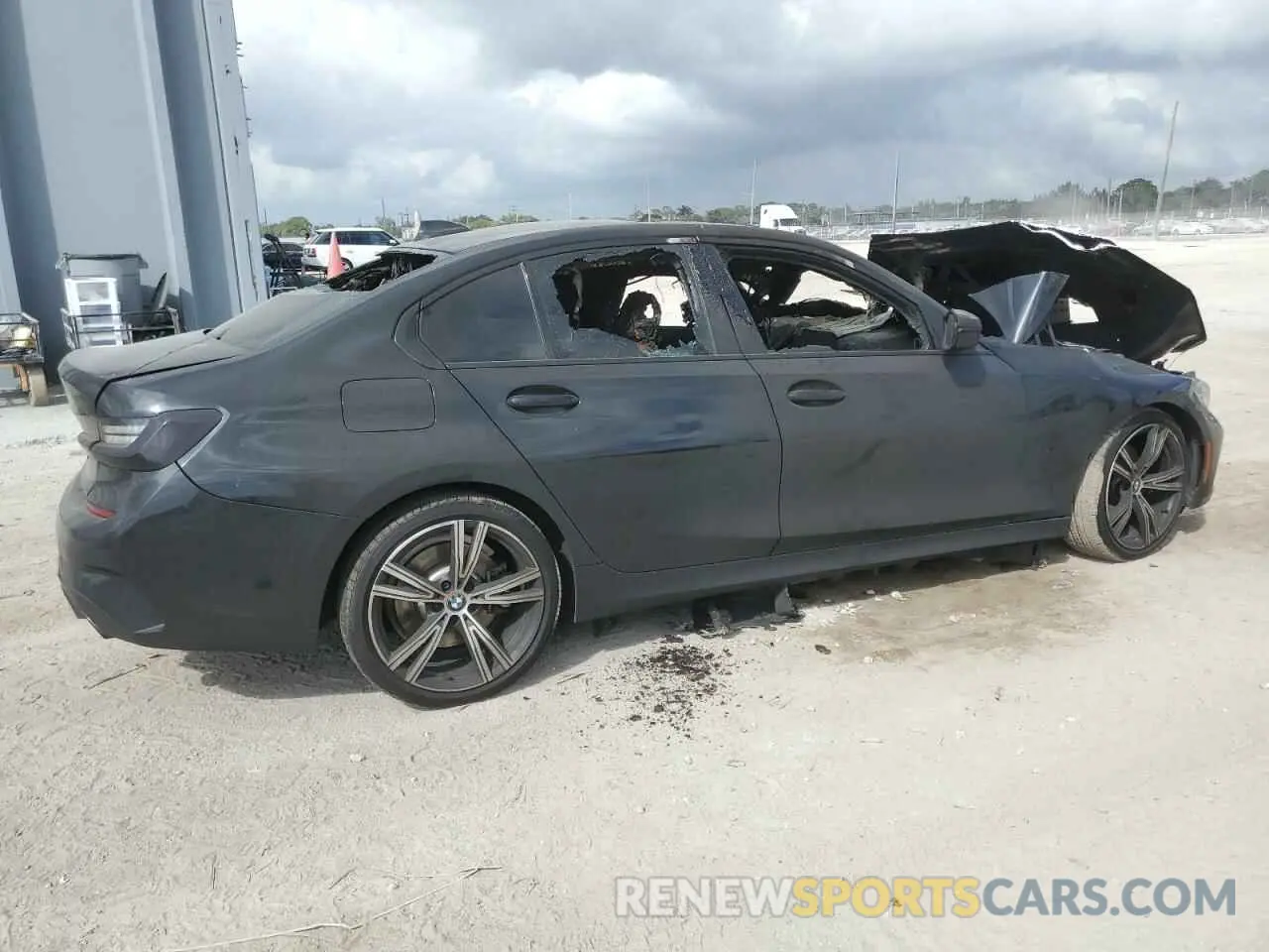 3 fotografías del automóvil dañado 3MW5R1J02L8B14847 BMW 3 SERIES 2020