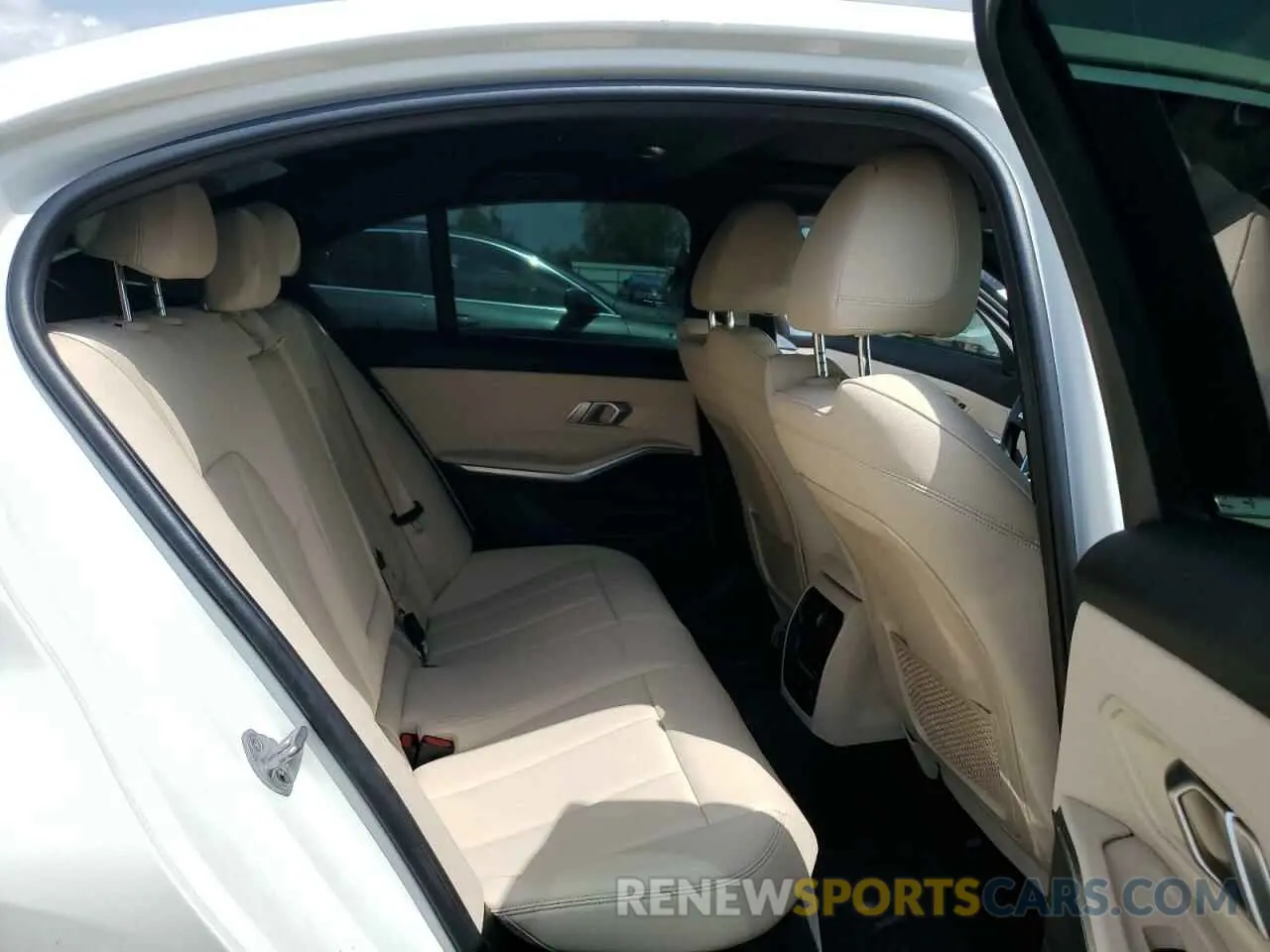 10 fotografías del automóvil dañado 3MW5R1J08L8B43219 BMW 3 SERIES 2020