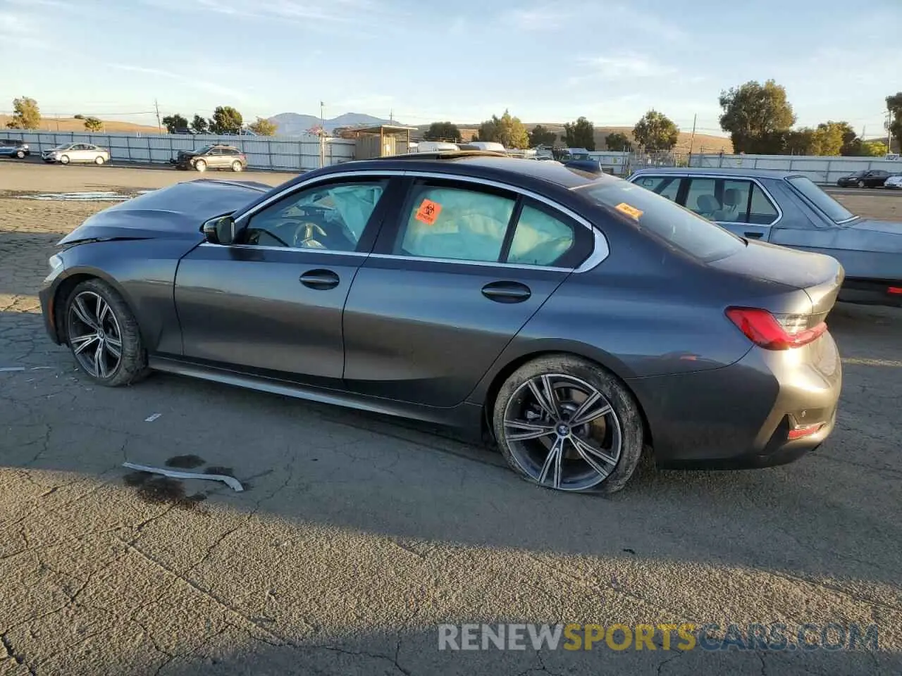 2 fotografías del automóvil dañado 3MW5R1J09L8B13162 BMW 3 SERIES 2020