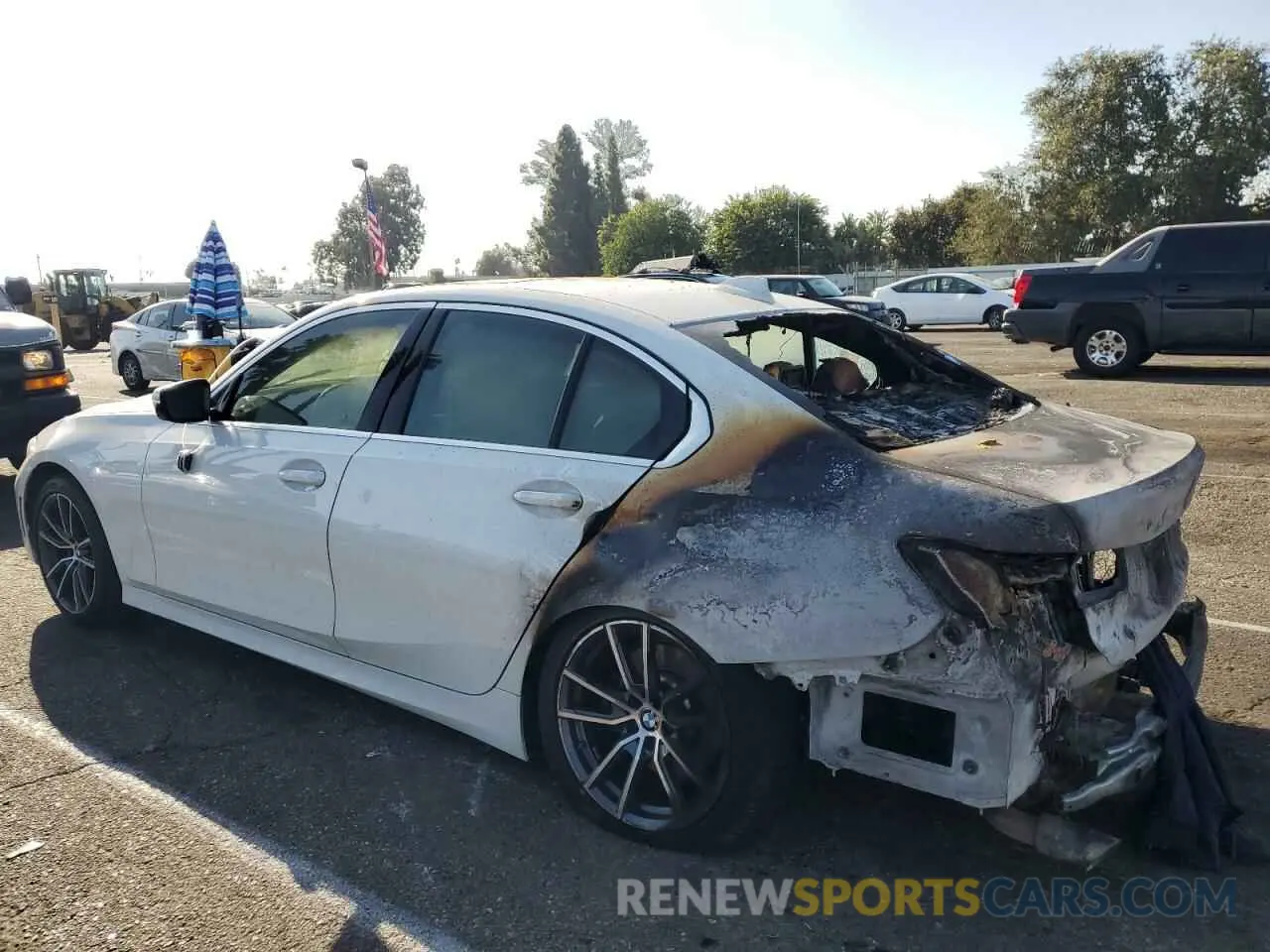 2 fotografías del automóvil dañado 3MW5R1J09L8B33413 BMW 3 SERIES 2020