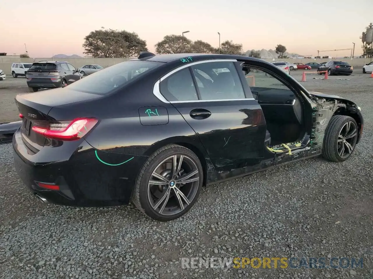 3 fotografías del automóvil dañado 3MW5R1J0XL8B43223 BMW 3 SERIES 2020
