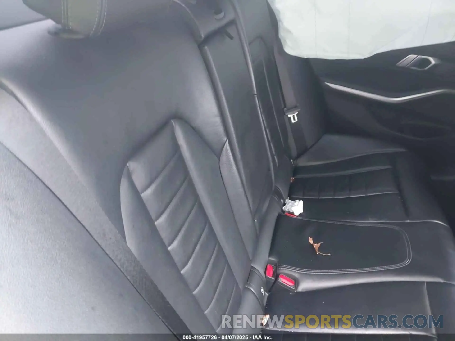 8 fotografías del automóvil dañado 3MW5U7J03L8B36115 BMW 3 SERIES 2020