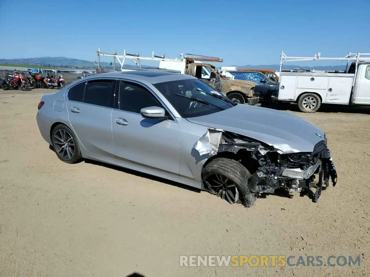 4 fotografías del automóvil dañado WBA5R1C02LFH39000 BMW 3 SERIES 2020