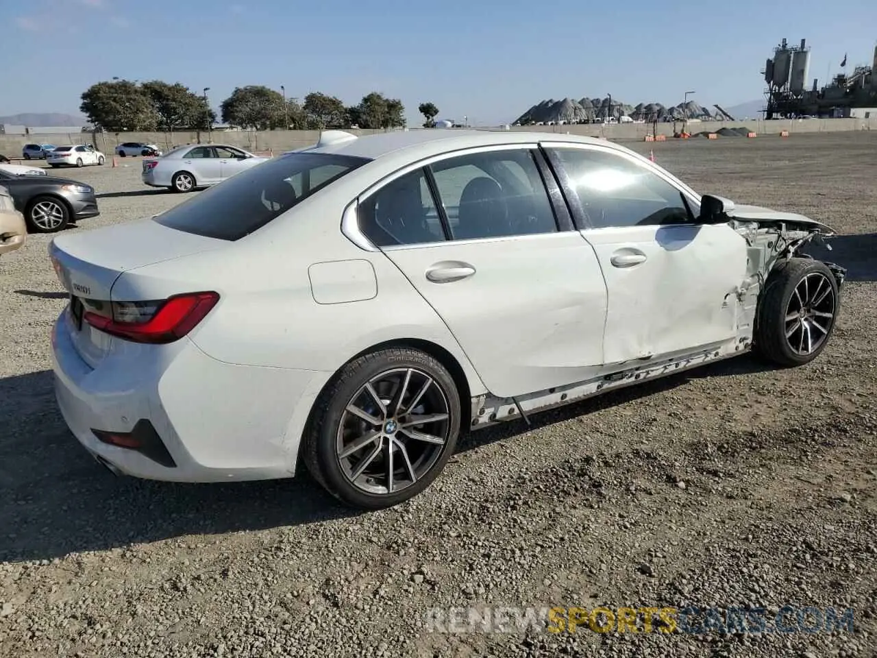 3 fotografías del automóvil dañado WBA5R1C08LFH39650 BMW 3 SERIES 2020
