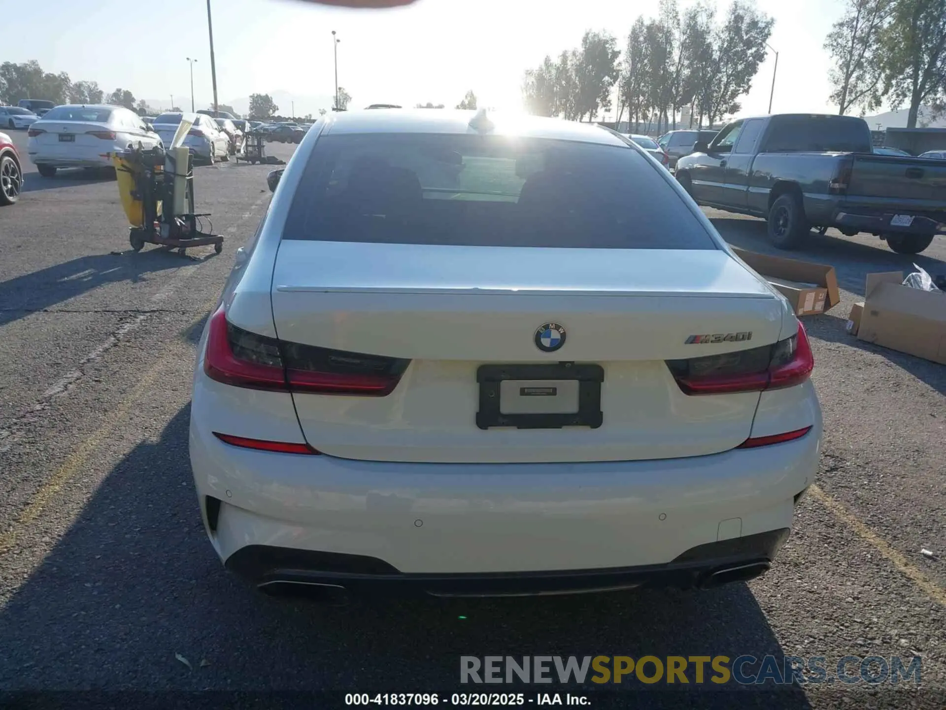 17 fotografías del automóvil dañado WBA5U7C00LA286622 BMW 3 SERIES 2020