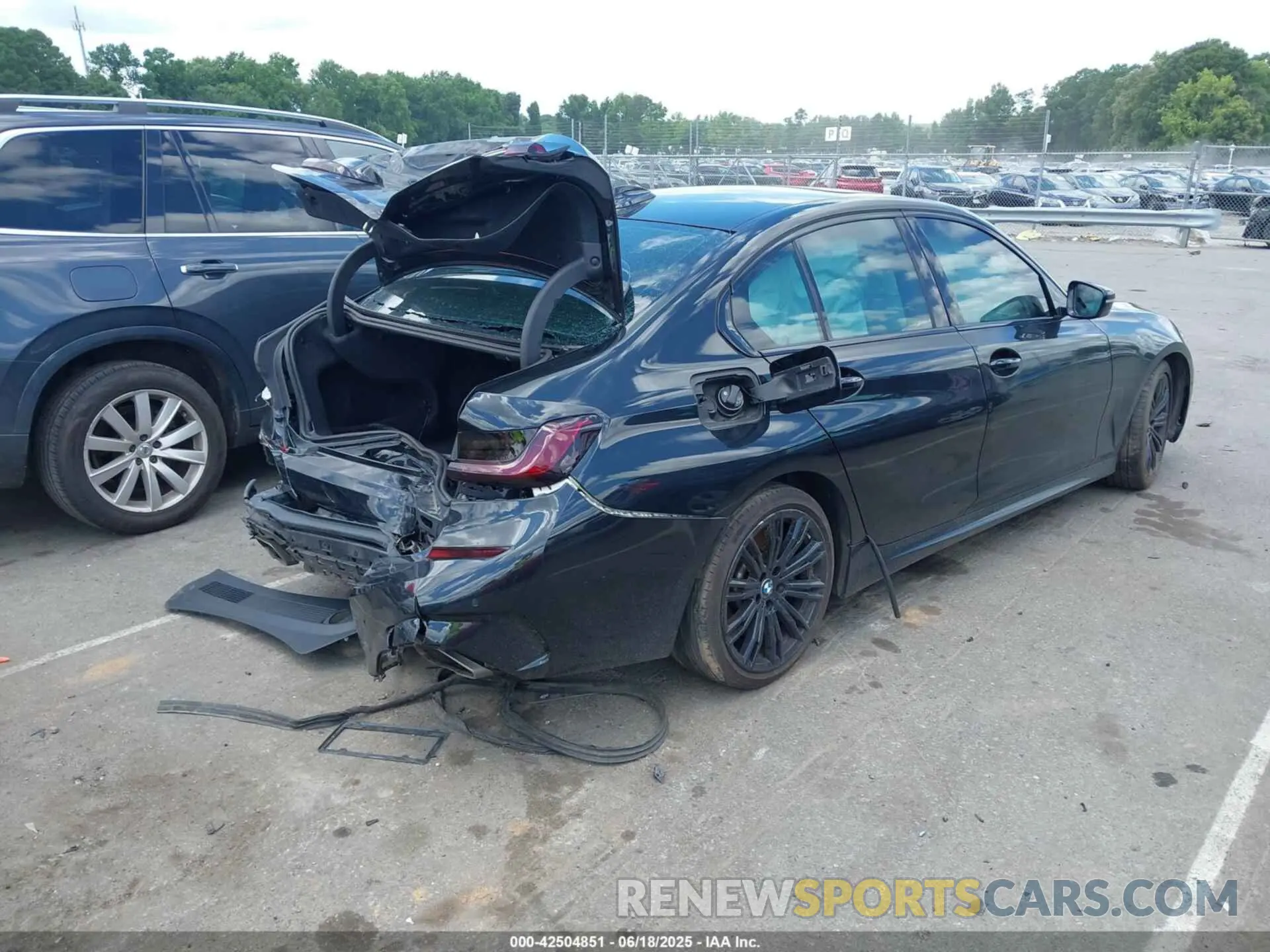4 fotografías del automóvil dañado WBA5U7C06LFH27191 BMW 3 SERIES 2020