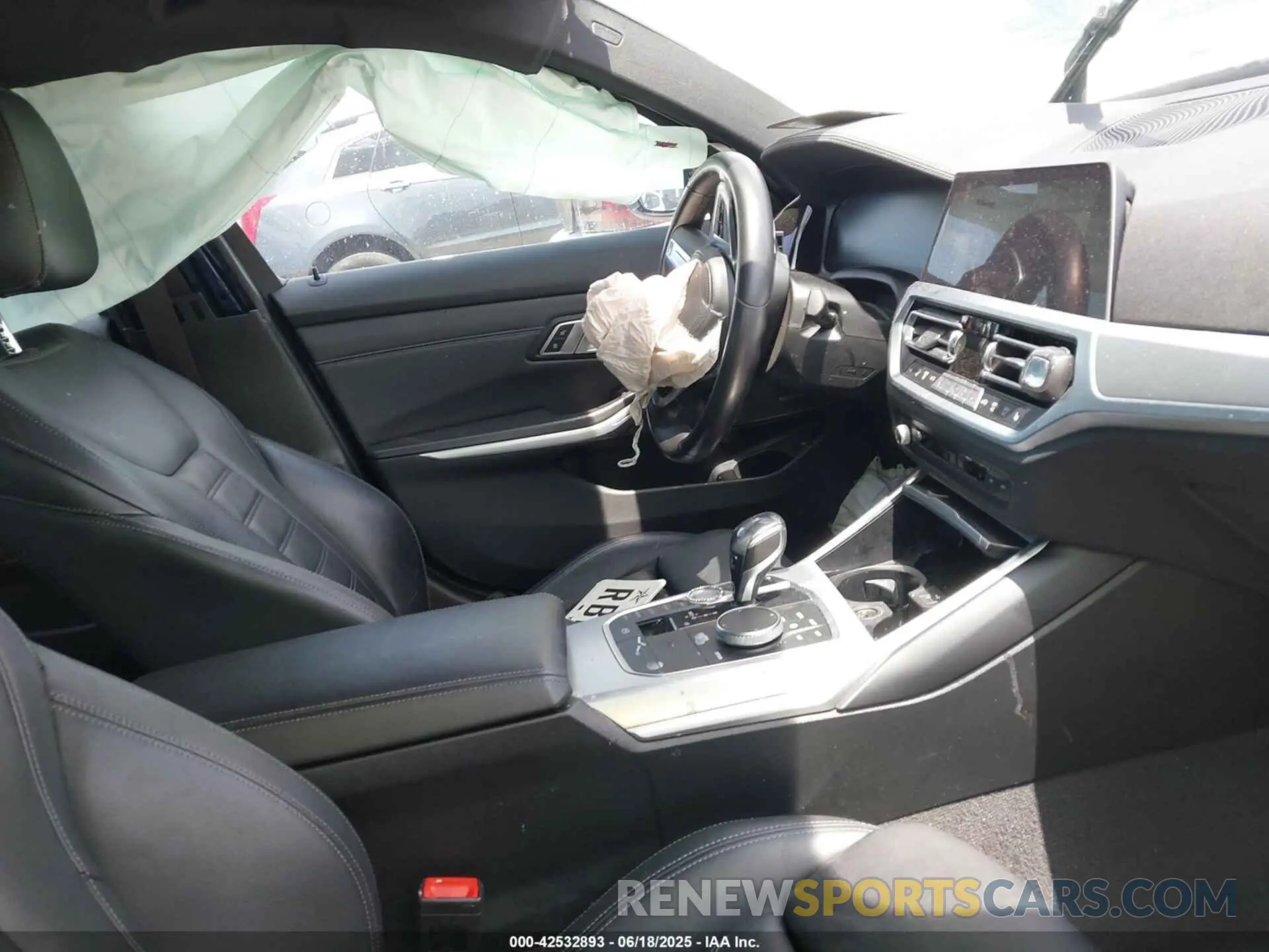5 fotografías del automóvil dañado WBA5U7C07LFH34909 BMW 3 SERIES 2020