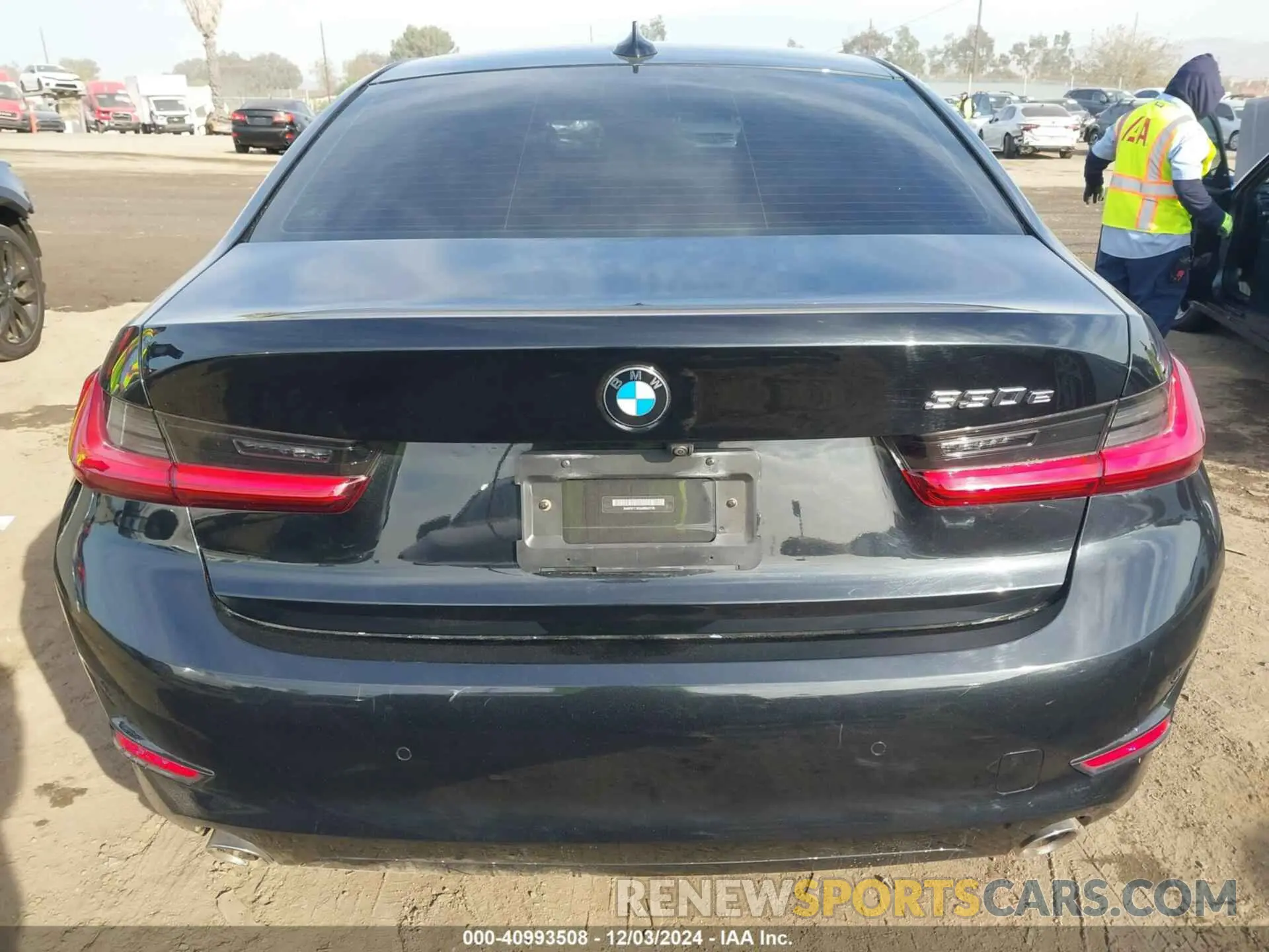 17 fotografías del automóvil dañado 3MW5P7J05M8B83798 BMW 3 SERIES 2021