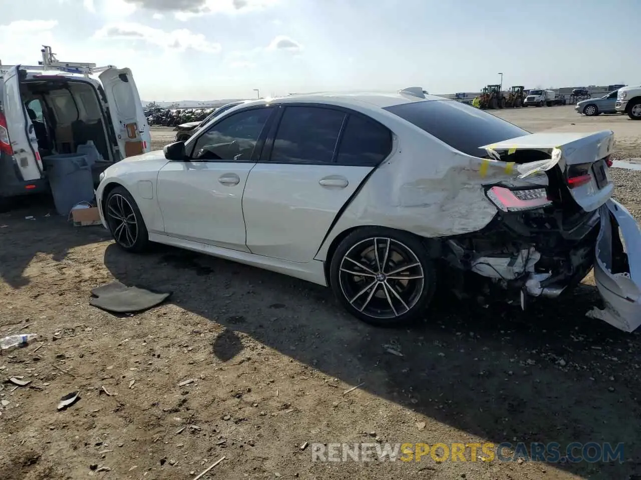 2 fotografías del automóvil dañado 3MW5P7J07M8B62645 BMW 3 SERIES 2021