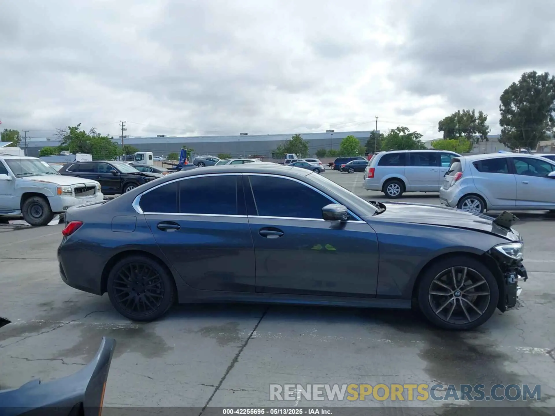 13 fotografías del automóvil dañado 3MW5R1J03M8B78350 BMW 3 SERIES 2021
