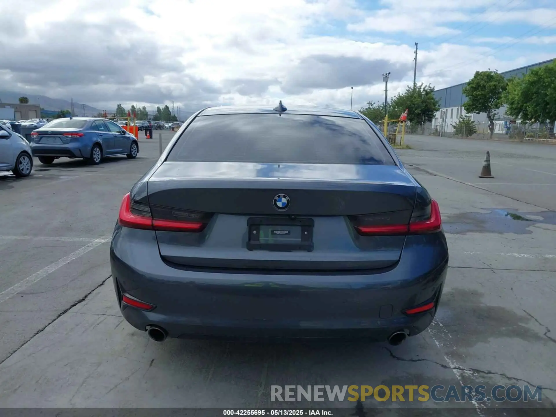 16 fotografías del automóvil dañado 3MW5R1J03M8B78350 BMW 3 SERIES 2021