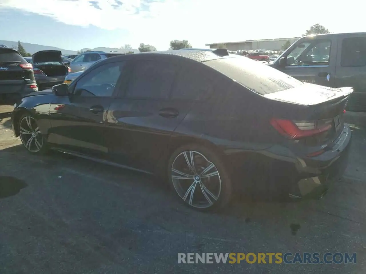 2 fotografías del automóvil dañado 3MW5R1J03M8C15266 BMW 3 SERIES 2021
