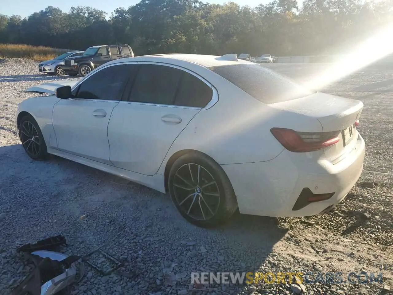 2 fotografías del automóvil dañado 3MW5R1J04M8C14269 BMW 3 SERIES 2021