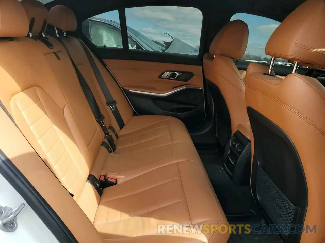 10 fotografías del automóvil dañado 3MW5R1J05M8B48878 BMW 3 SERIES 2021