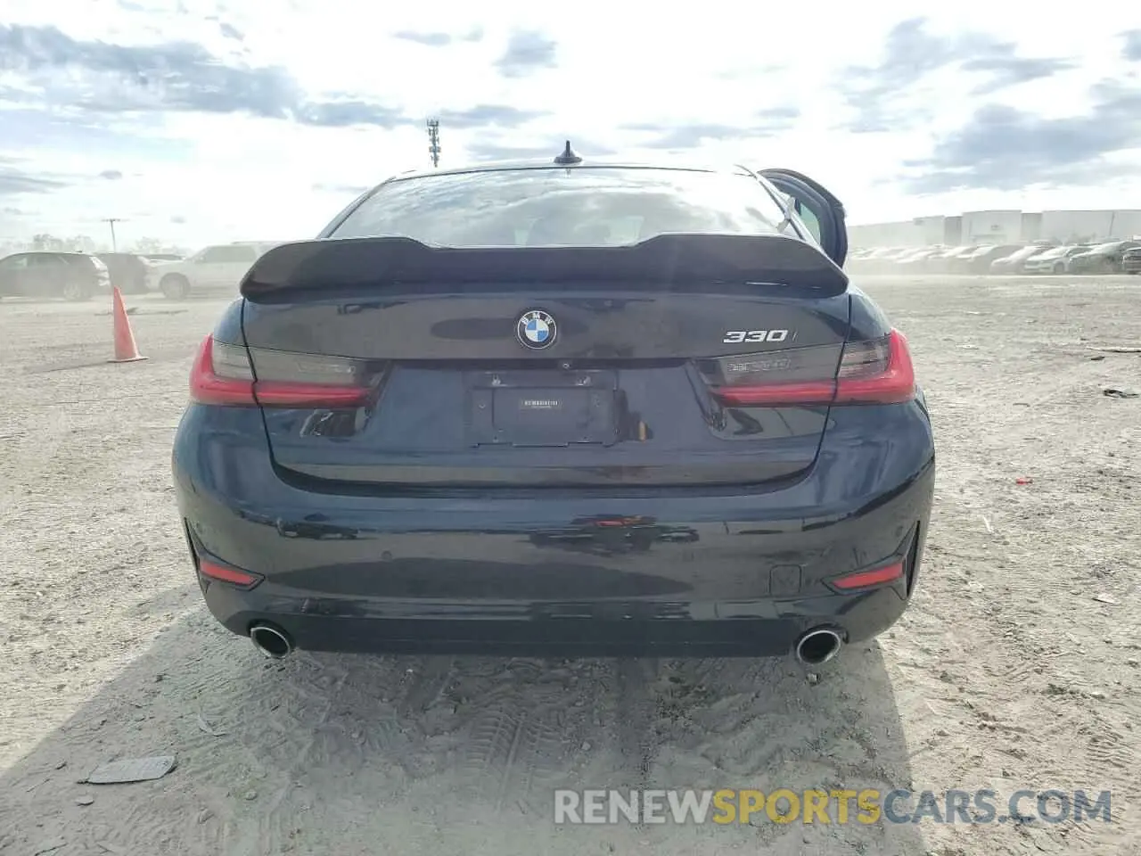6 fotografías del automóvil dañado 3MW5R1J06M8B47352 BMW 3 SERIES 2021