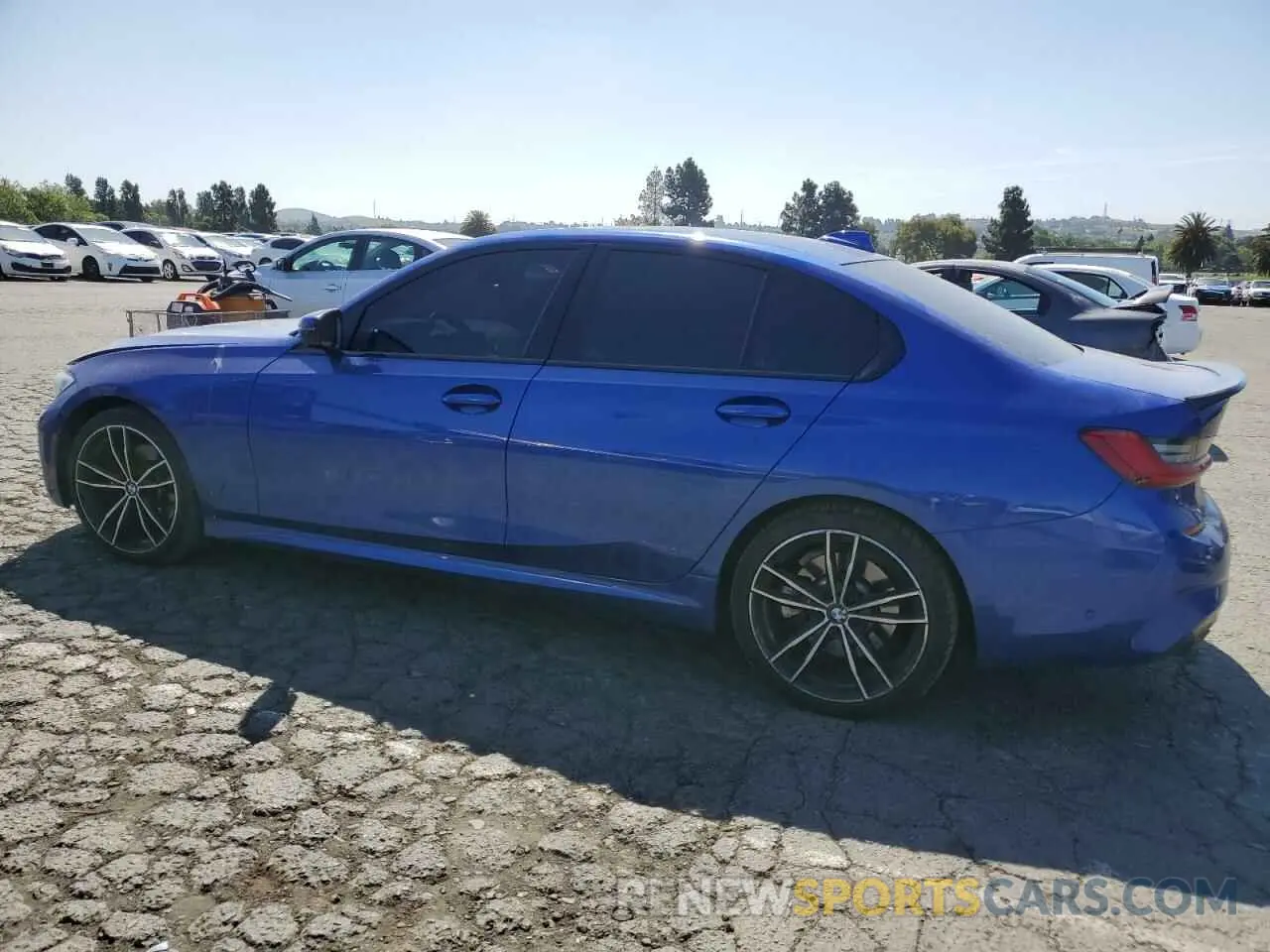 2 fotografías del automóvil dañado 3MW5R1J06M8B72168 BMW 3 SERIES 2021