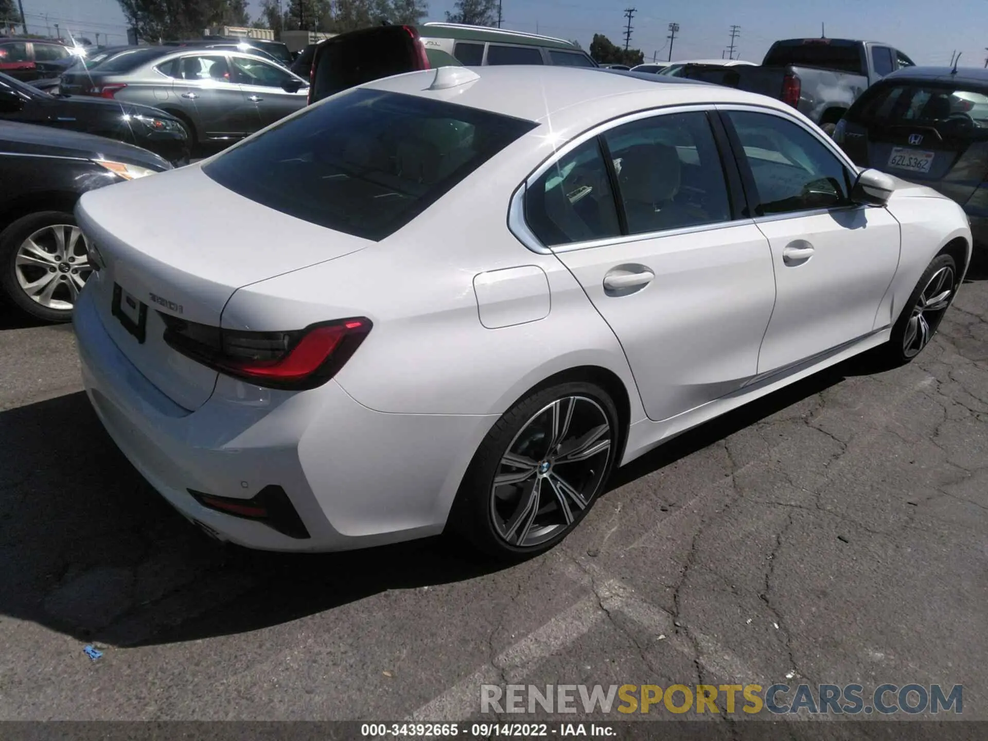 4 fotografías del automóvil dañado 3MW5R1J06M8C13897 BMW 3 SERIES 2021