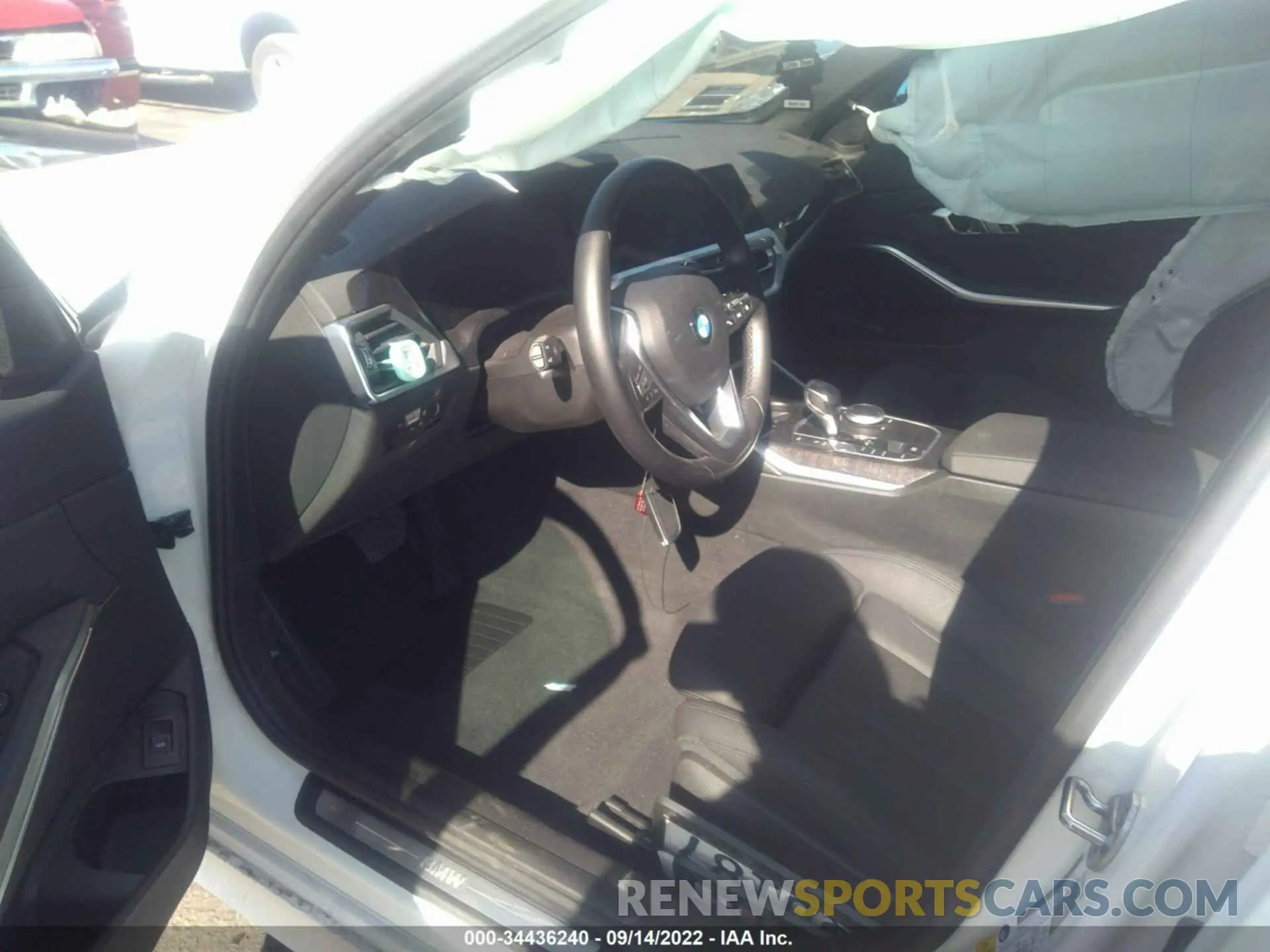 5 fotografías del automóvil dañado 3MW5R1J09M8B52657 BMW 3 SERIES 2021