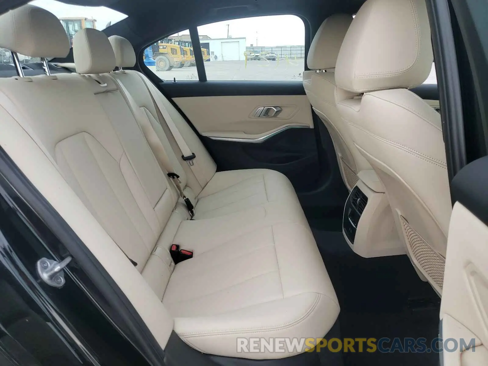 6 fotografías del automóvil dañado 3MW5R1J0XM8B82153 BMW 3 SERIES 2021