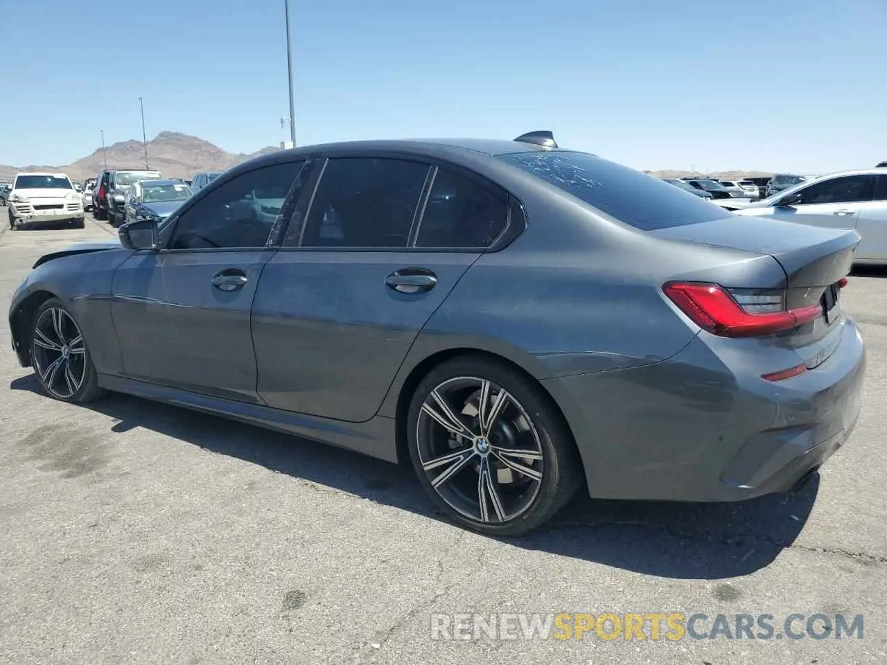 2 fotografías del automóvil dañado 3MW5R1J0XM8B95808 BMW 3 SERIES 2021