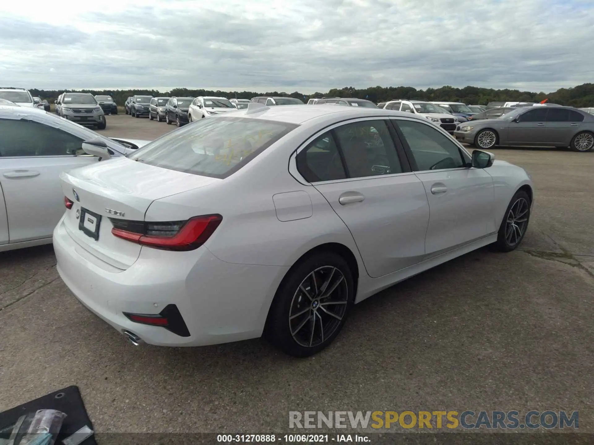 4 fotografías del automóvil dañado 3MW5R7J01M8C18623 BMW 3 SERIES 2021