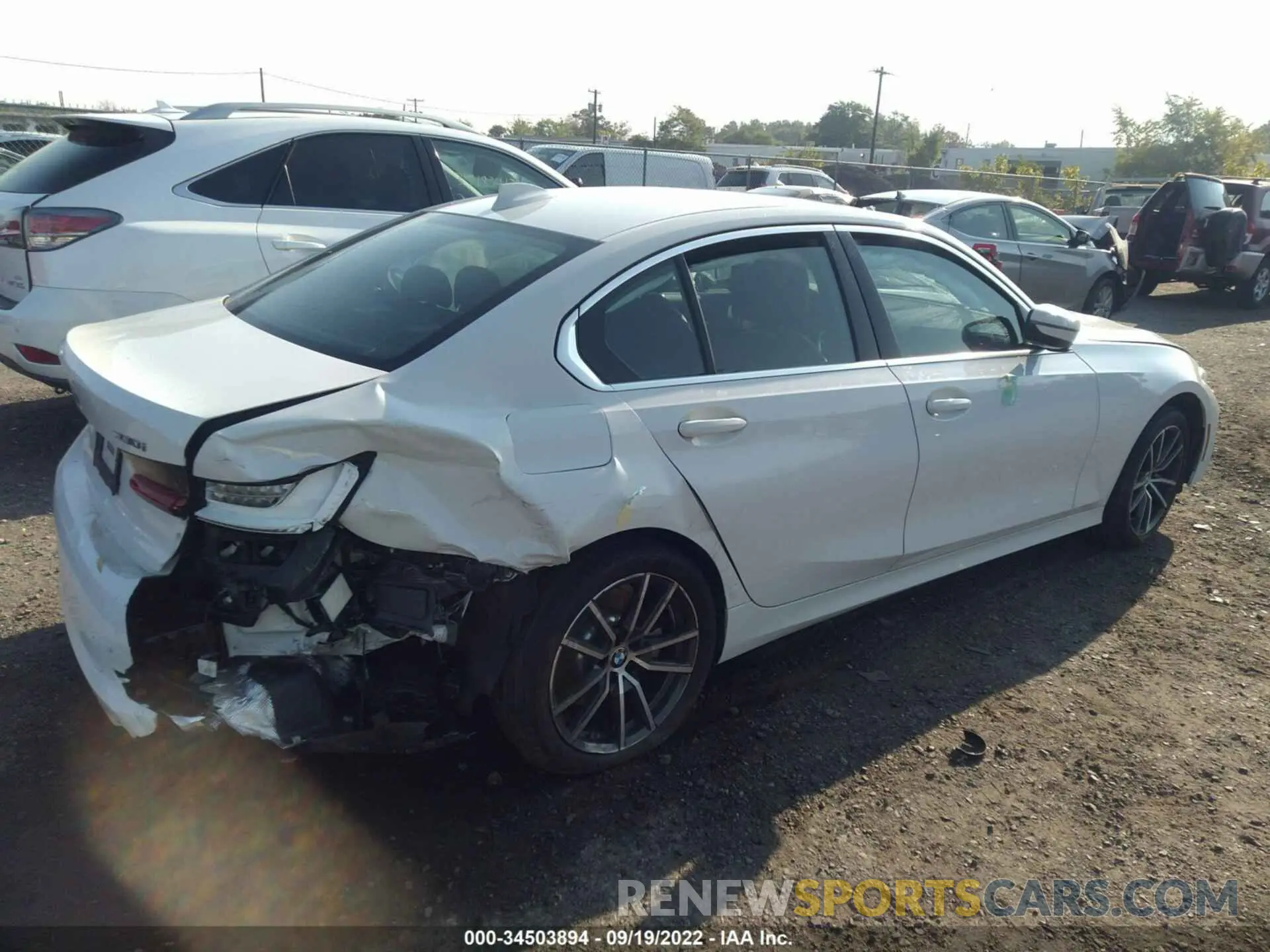 4 fotografías del automóvil dañado 3MW5R7J03M8B48333 BMW 3 SERIES 2021